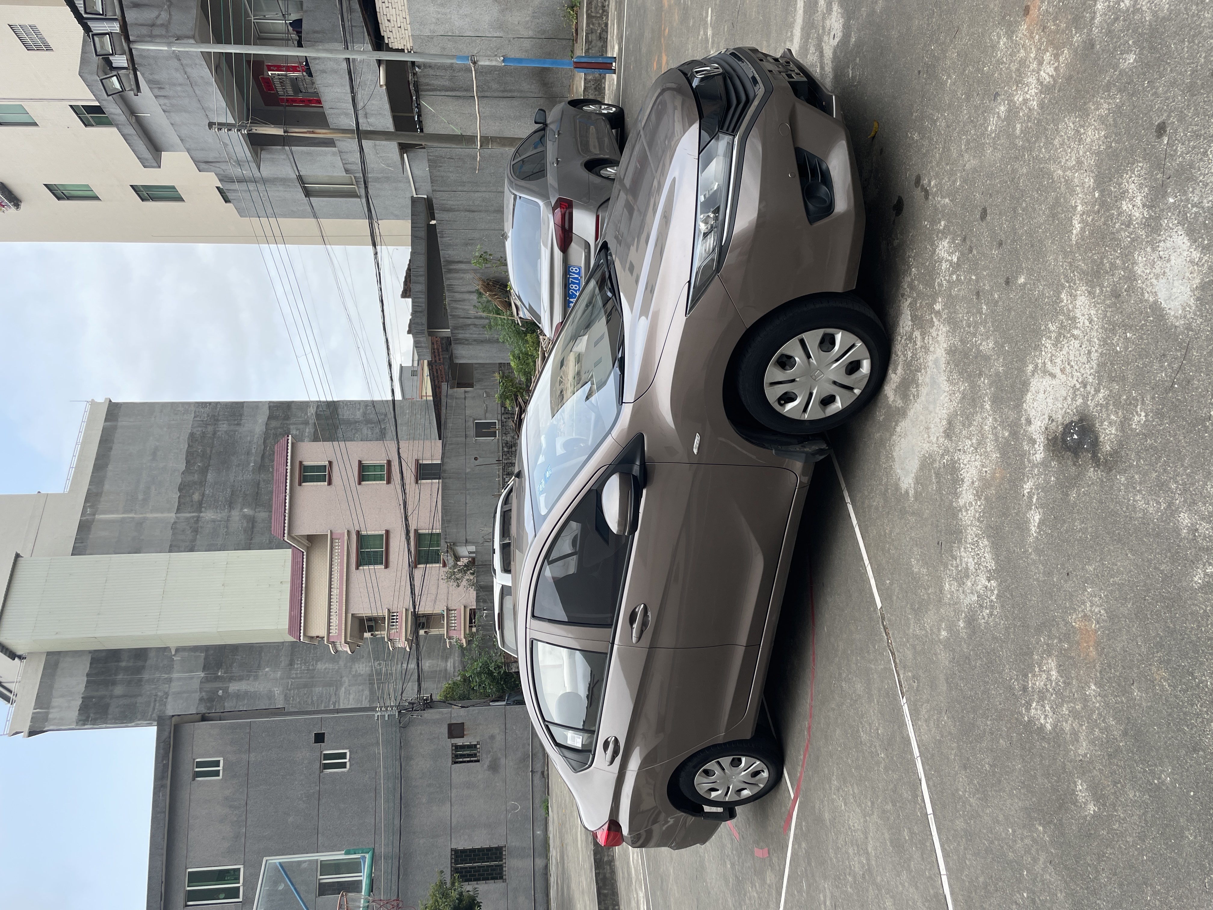 Honda Greiz 2018 #3 Honda Greiz 2018 car image #3