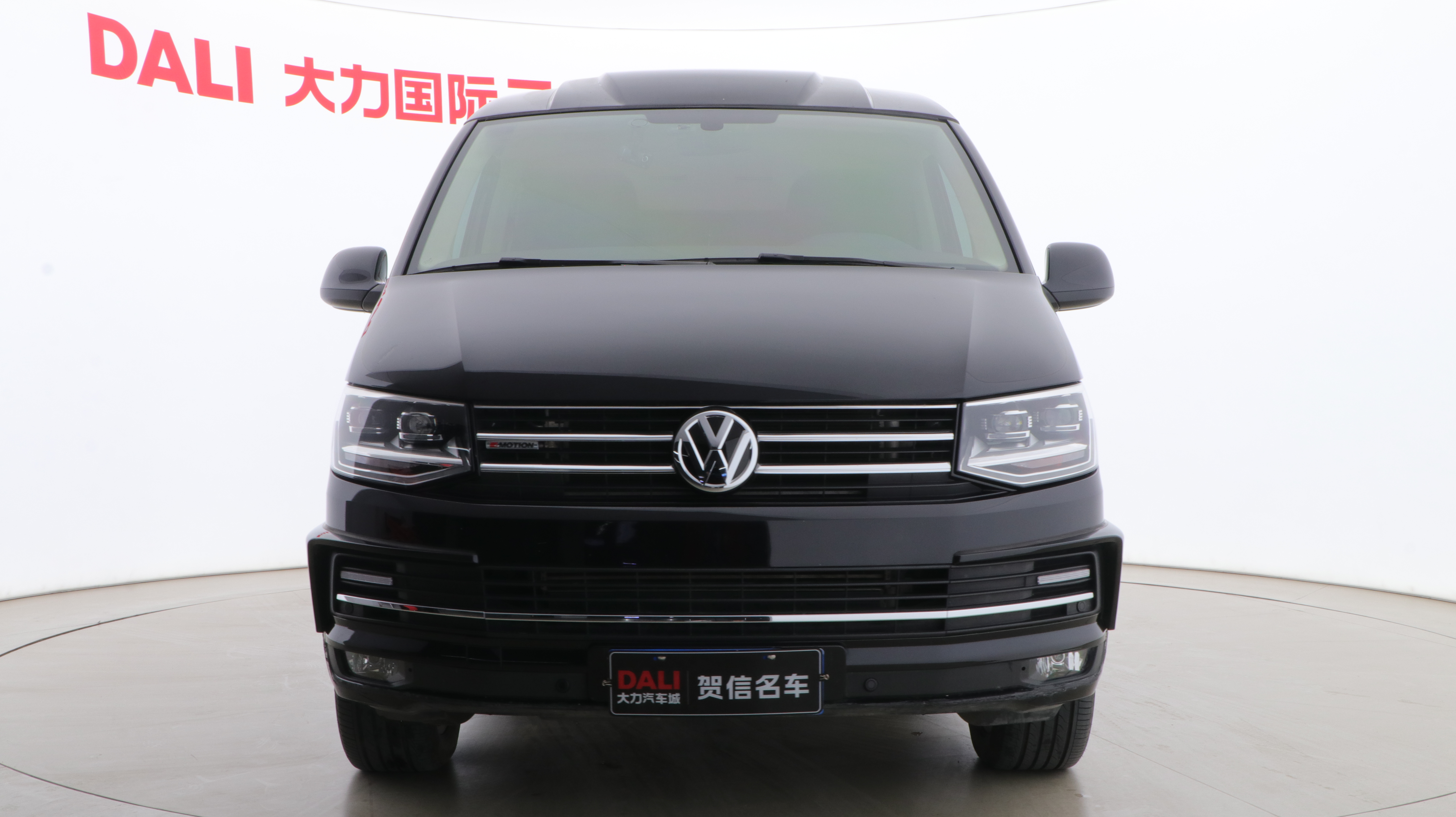 Volkswagen Caravelle 2019 car image #3