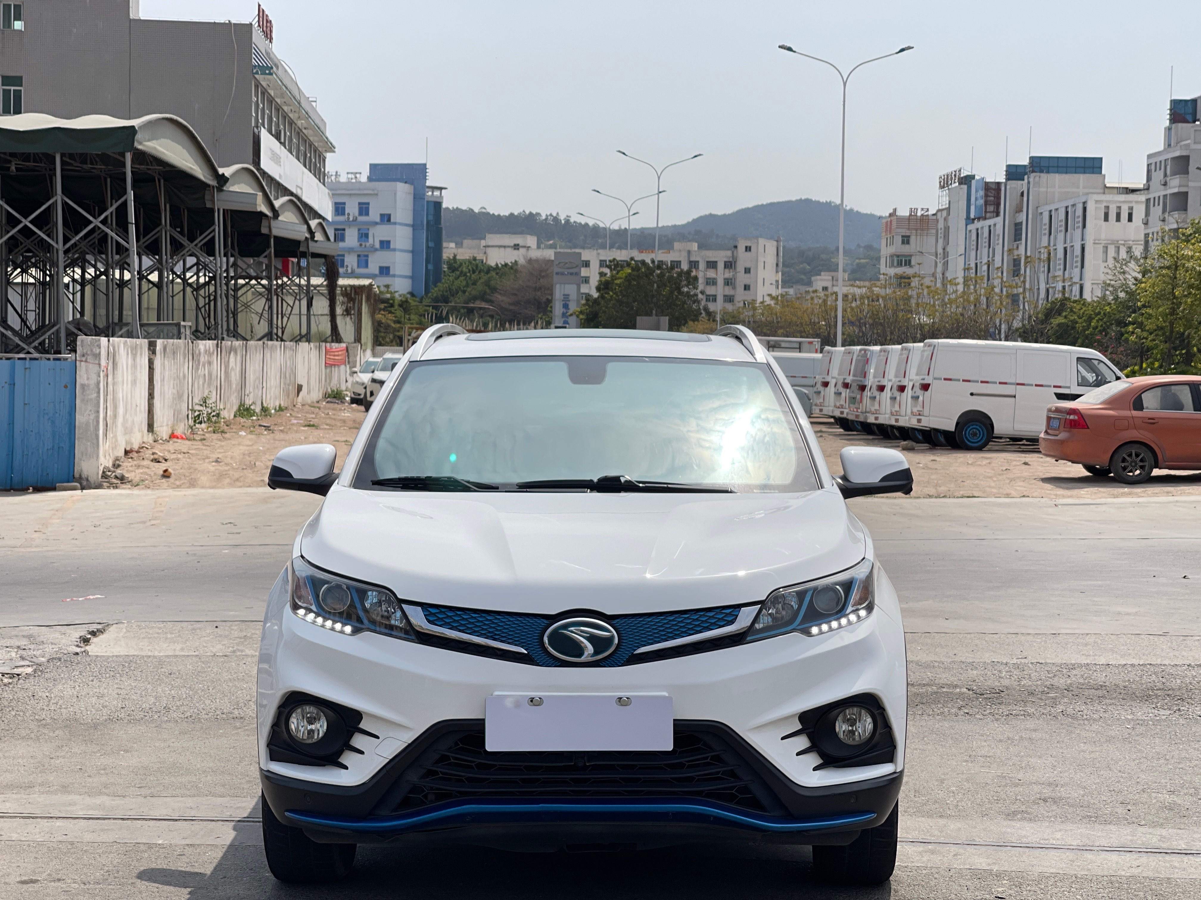 Soueast DX3 2018 car image #3