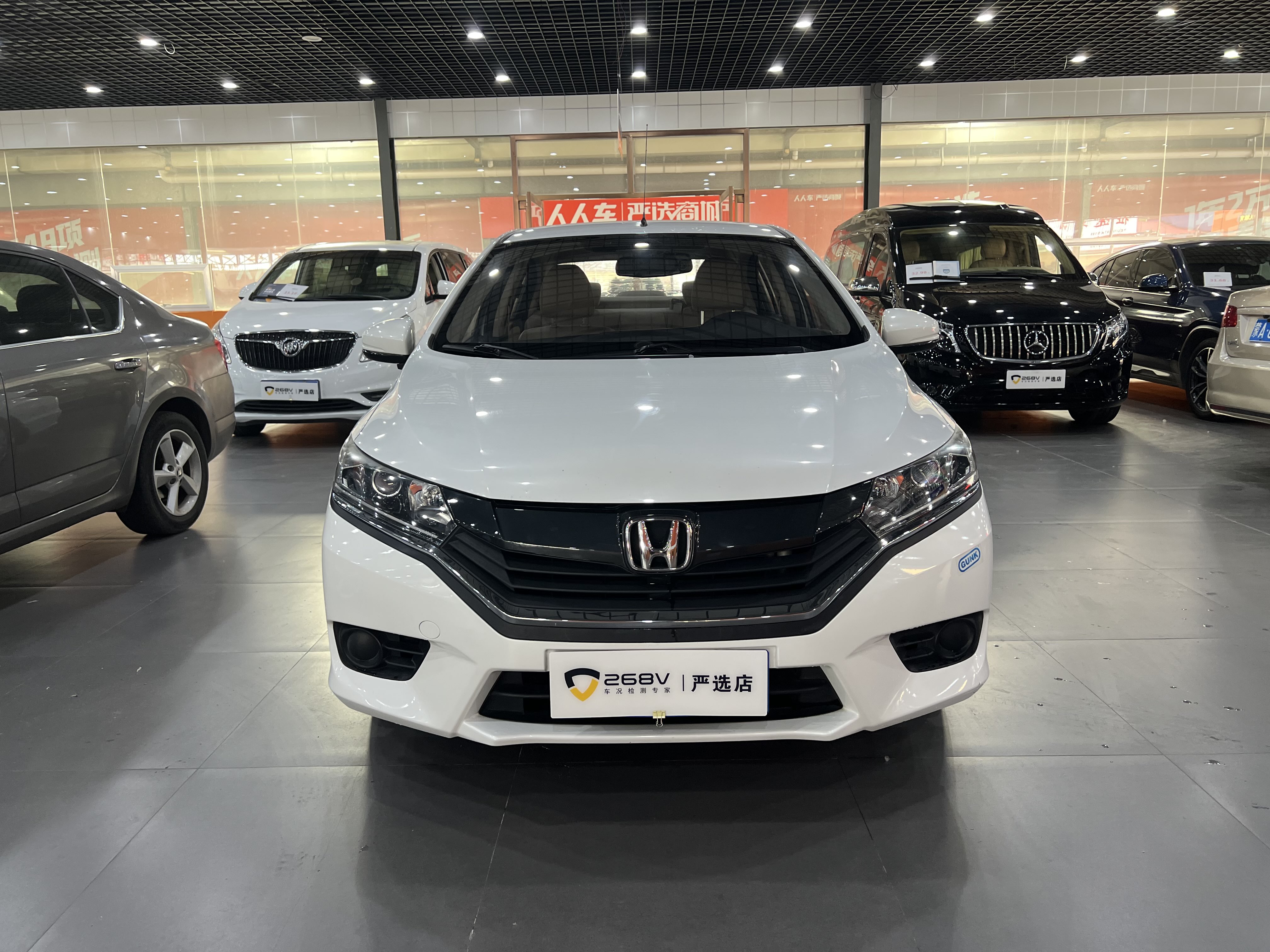 Honda Greiz 2016 #3 Honda Greiz 2016 car image #3