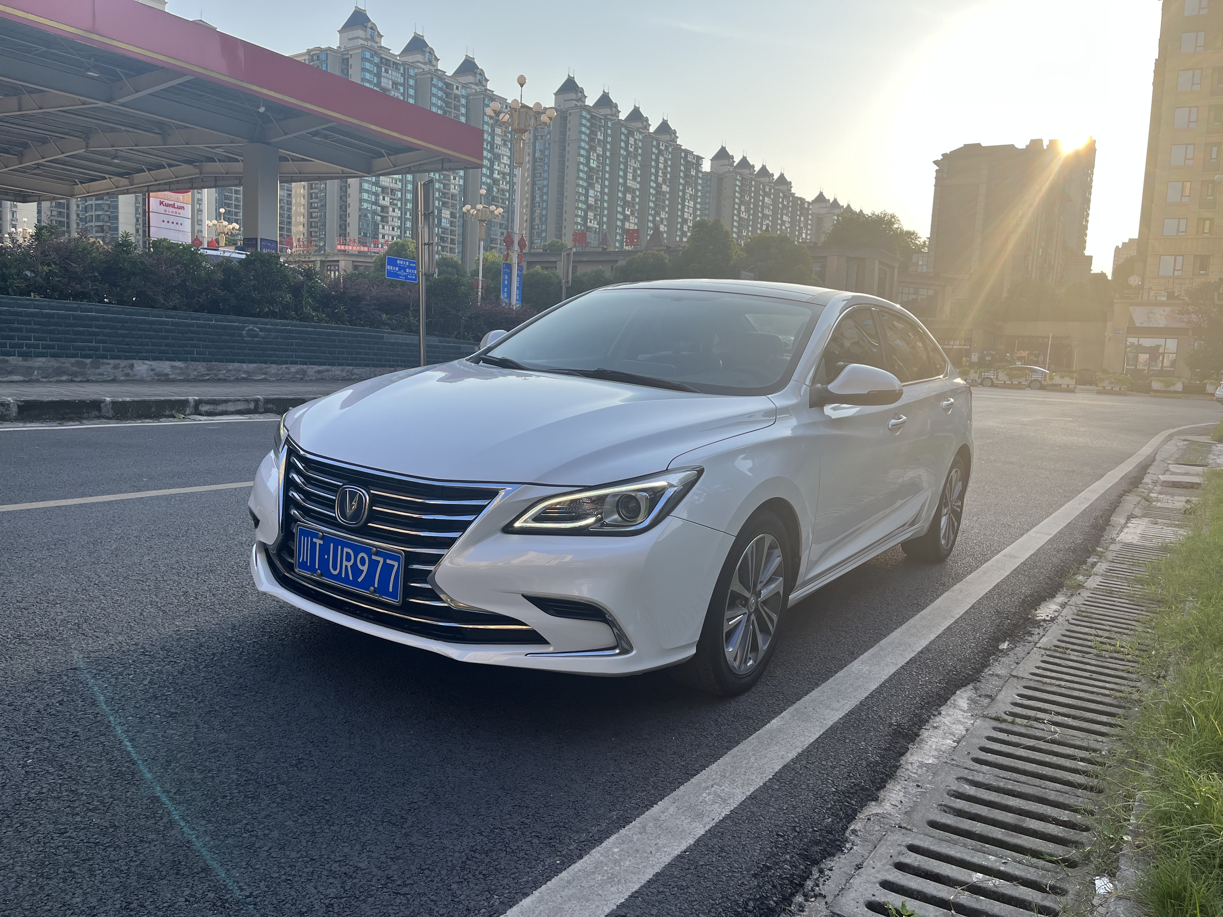 Changan Raeton 2018 #3 Changan Raeton 2018 car image #3