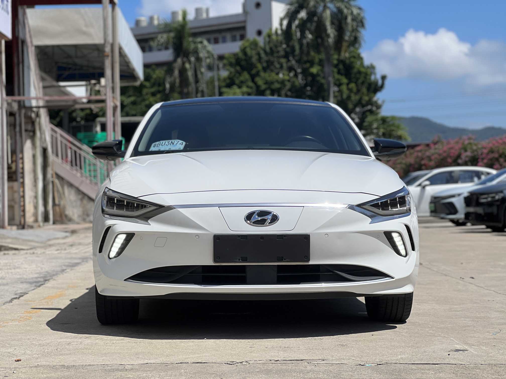 Hyundai Lafesta EV 2021 car image #3