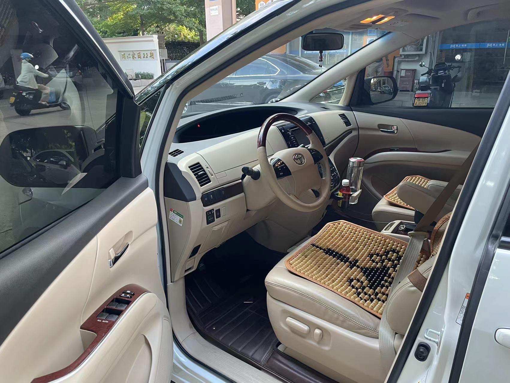 Toyota Previa 2018 #3 Toyota Previa 2018 car image #3