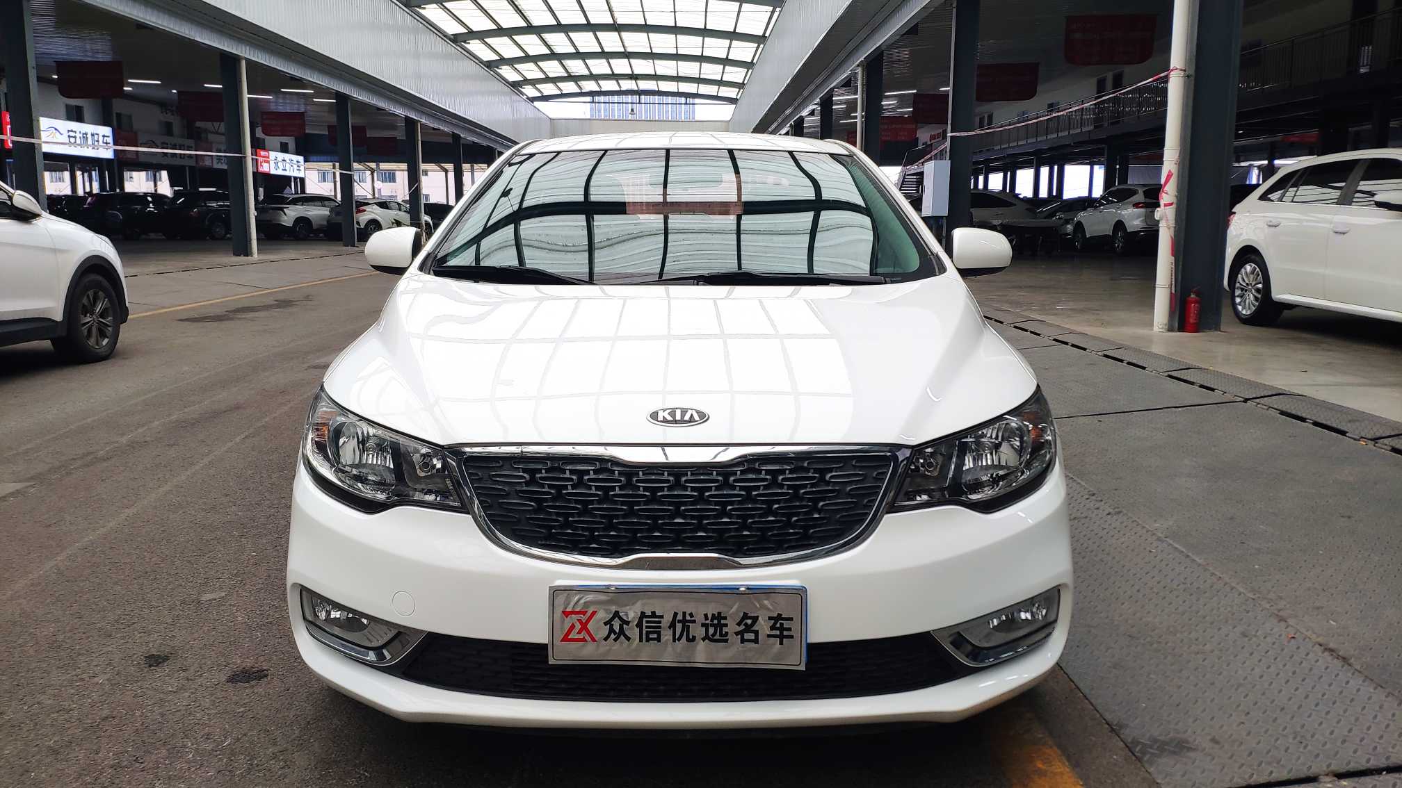 起亚 福瑞迪 2014 汽车图片 #3