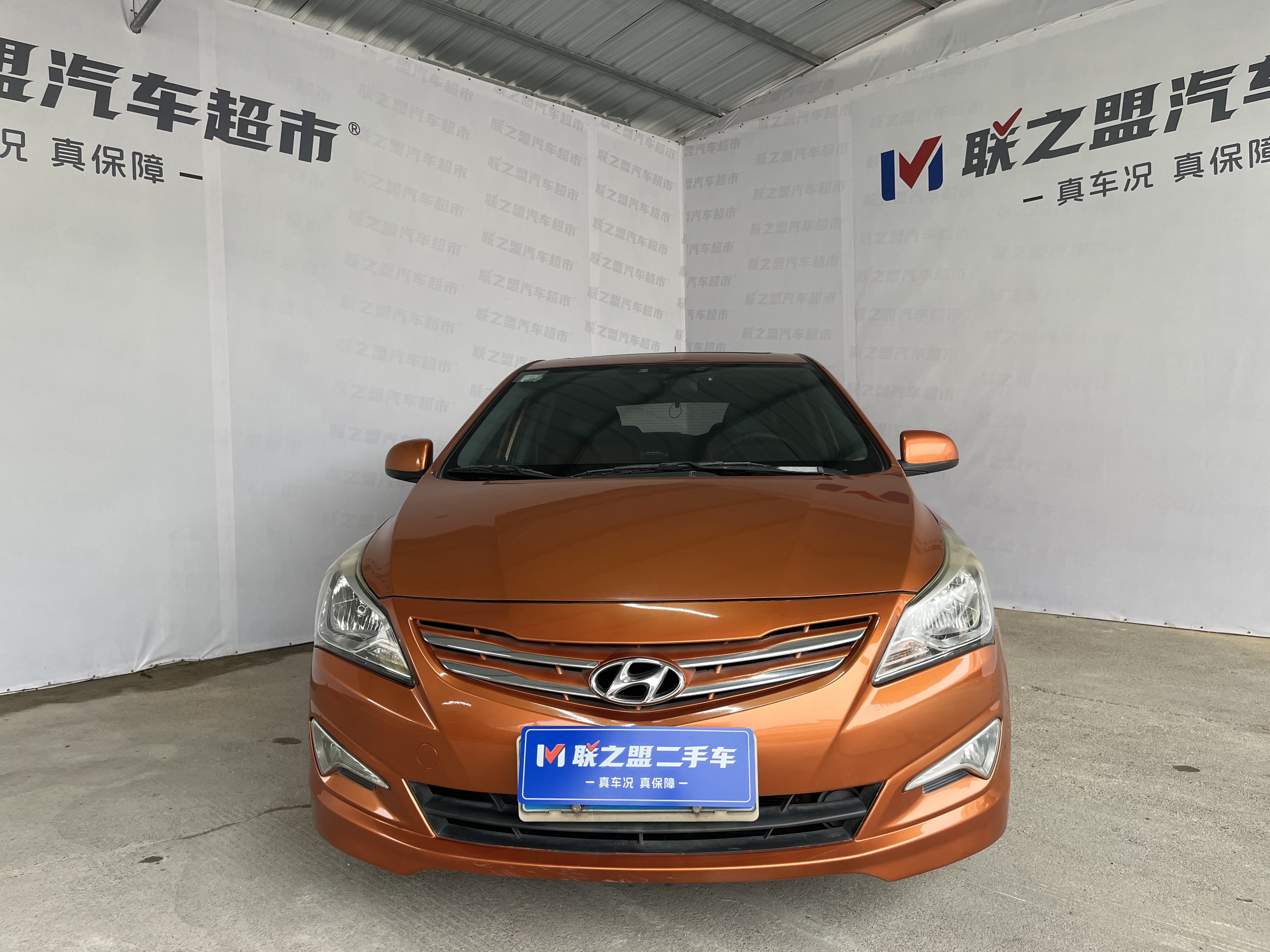 Hyundai Reina Hatchback 2014 car image #3