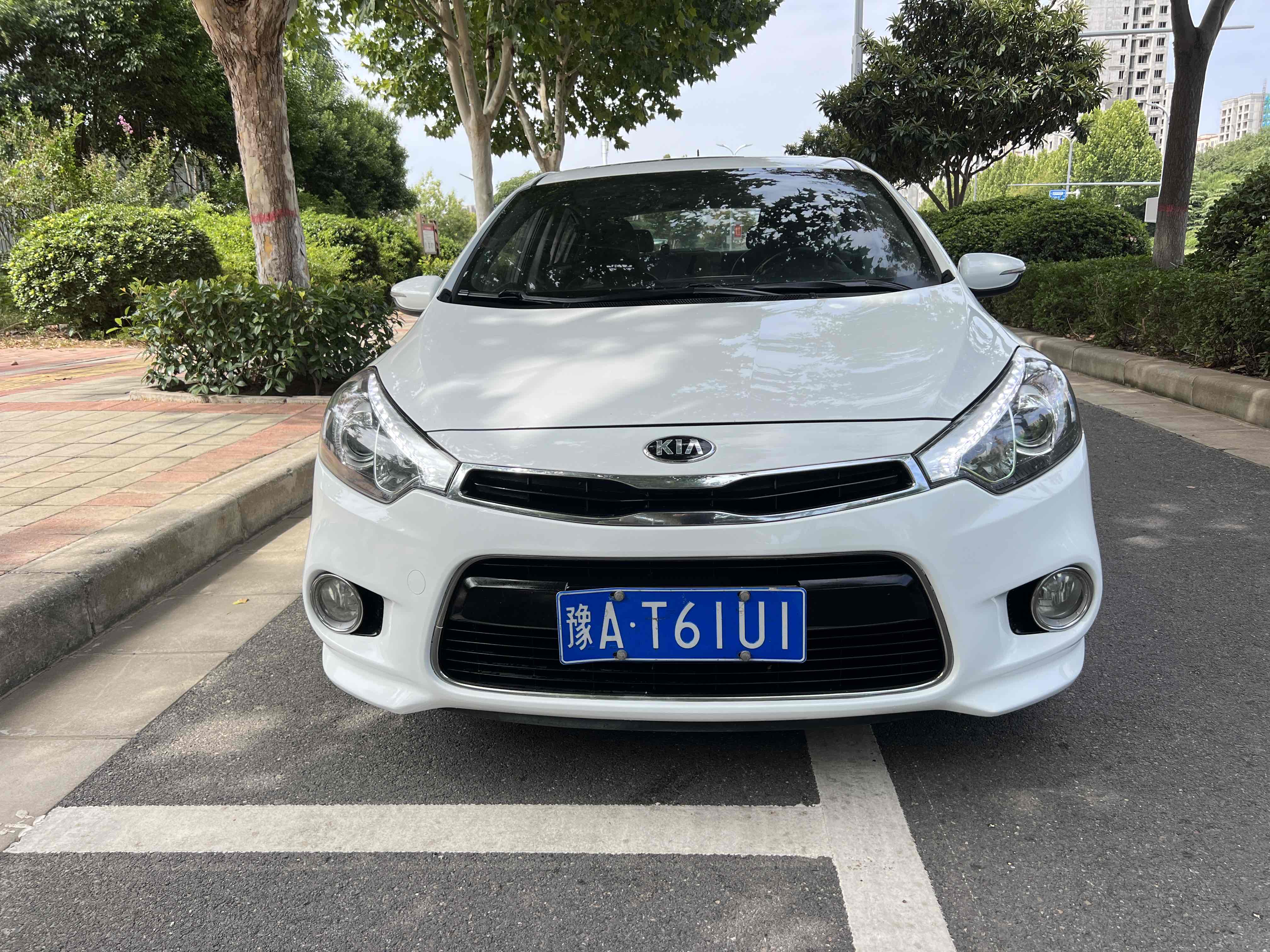 Kia Forte Koup 2015 car image #3