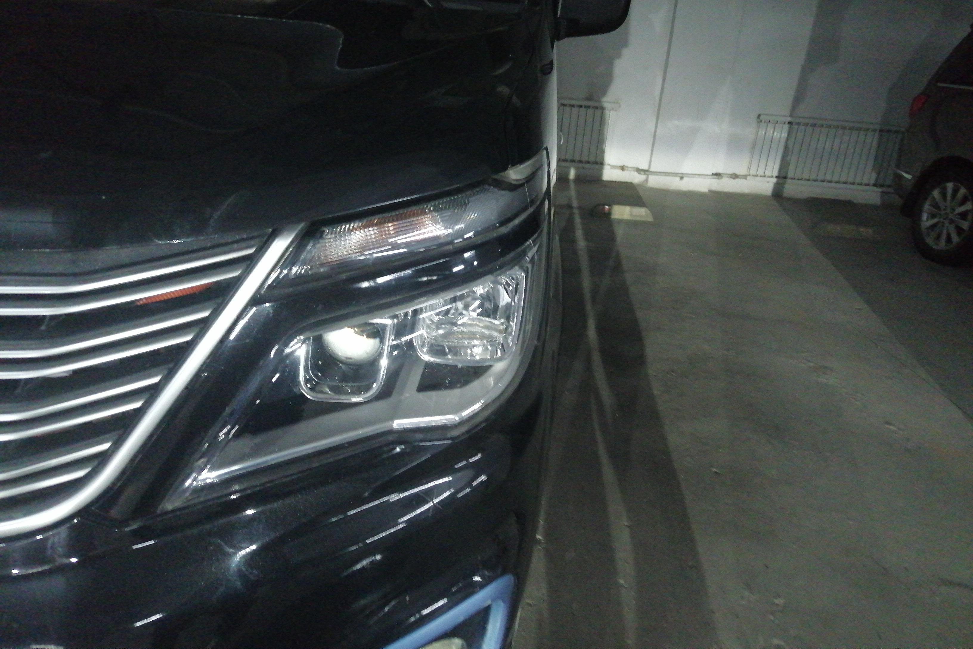 Forthing Lingzhi EV 2021 immagine di auto #3