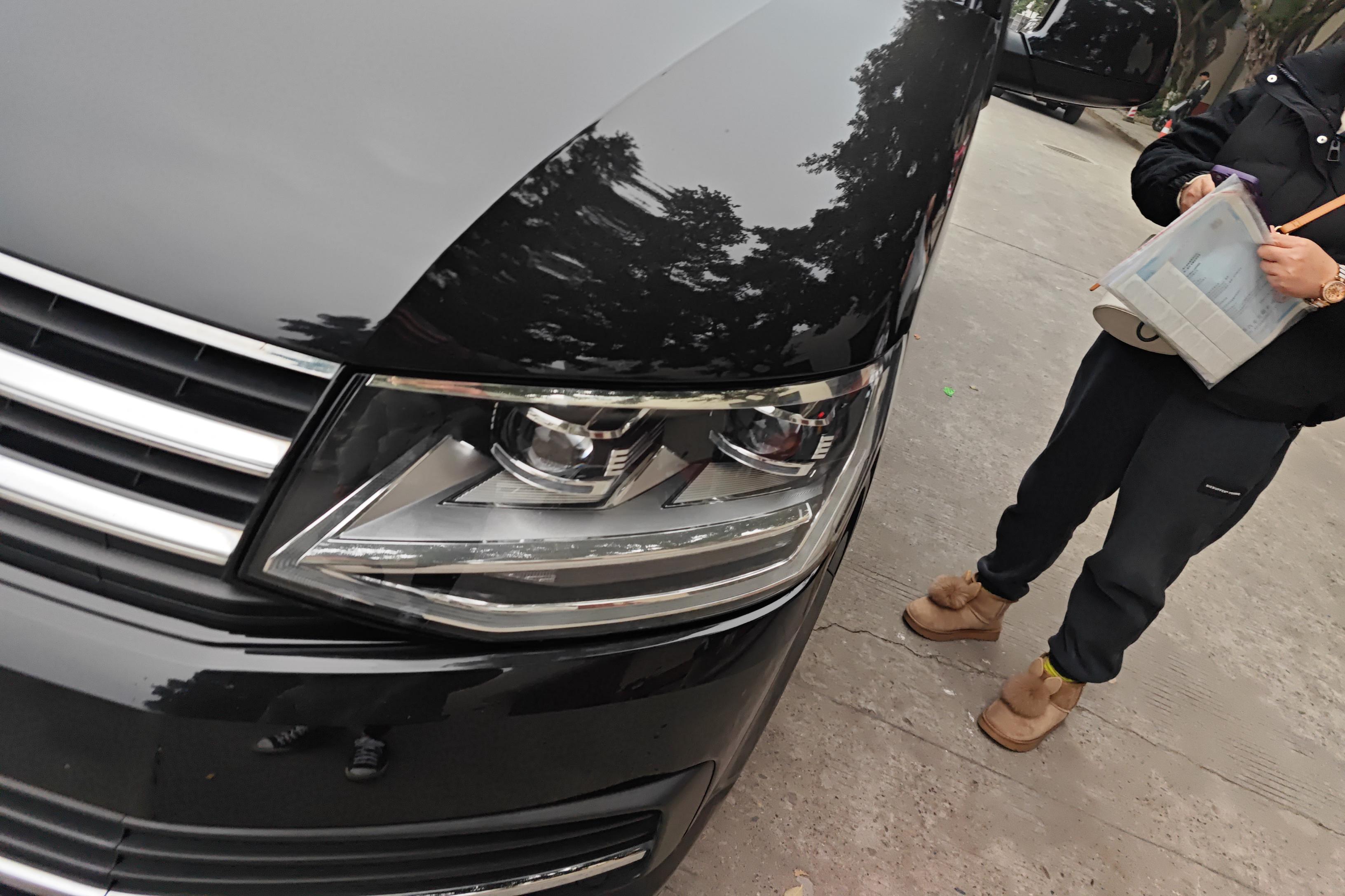 Volkswagen Caravelle 2019 car image #3