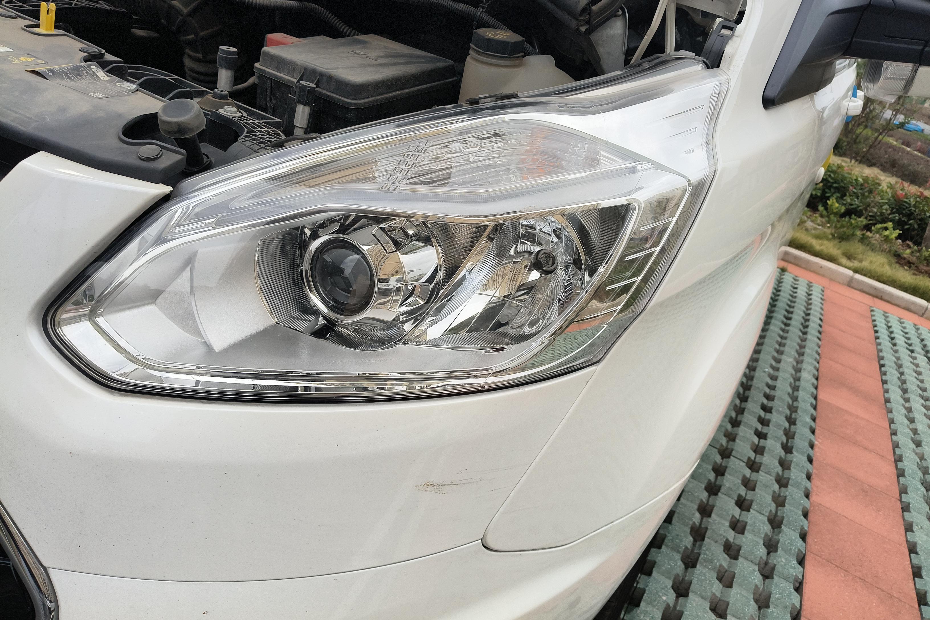 Ford Tourneo 2018 immagine di auto #3