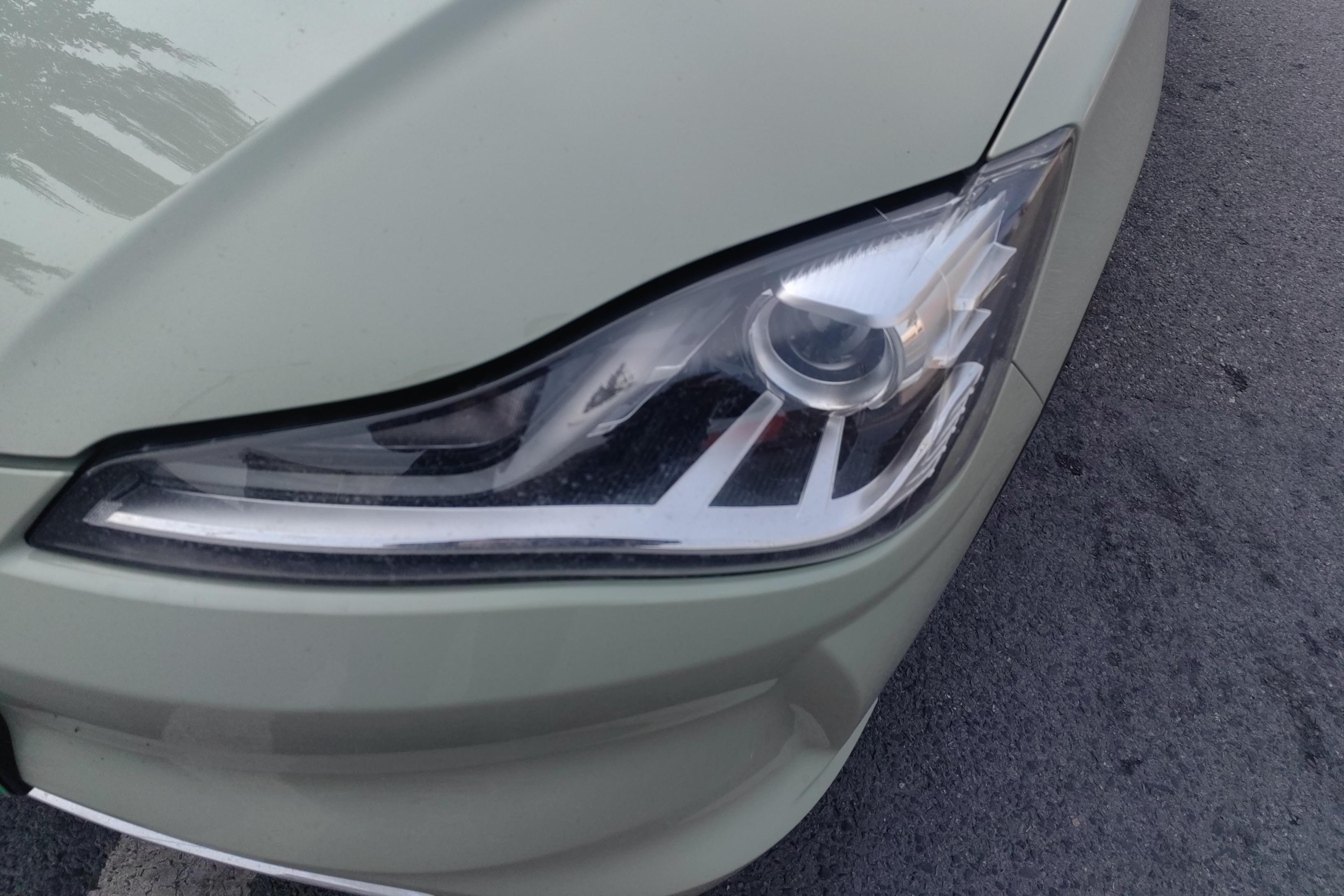 哪吒汽车 哪吒L 2023 汽车图片 #3