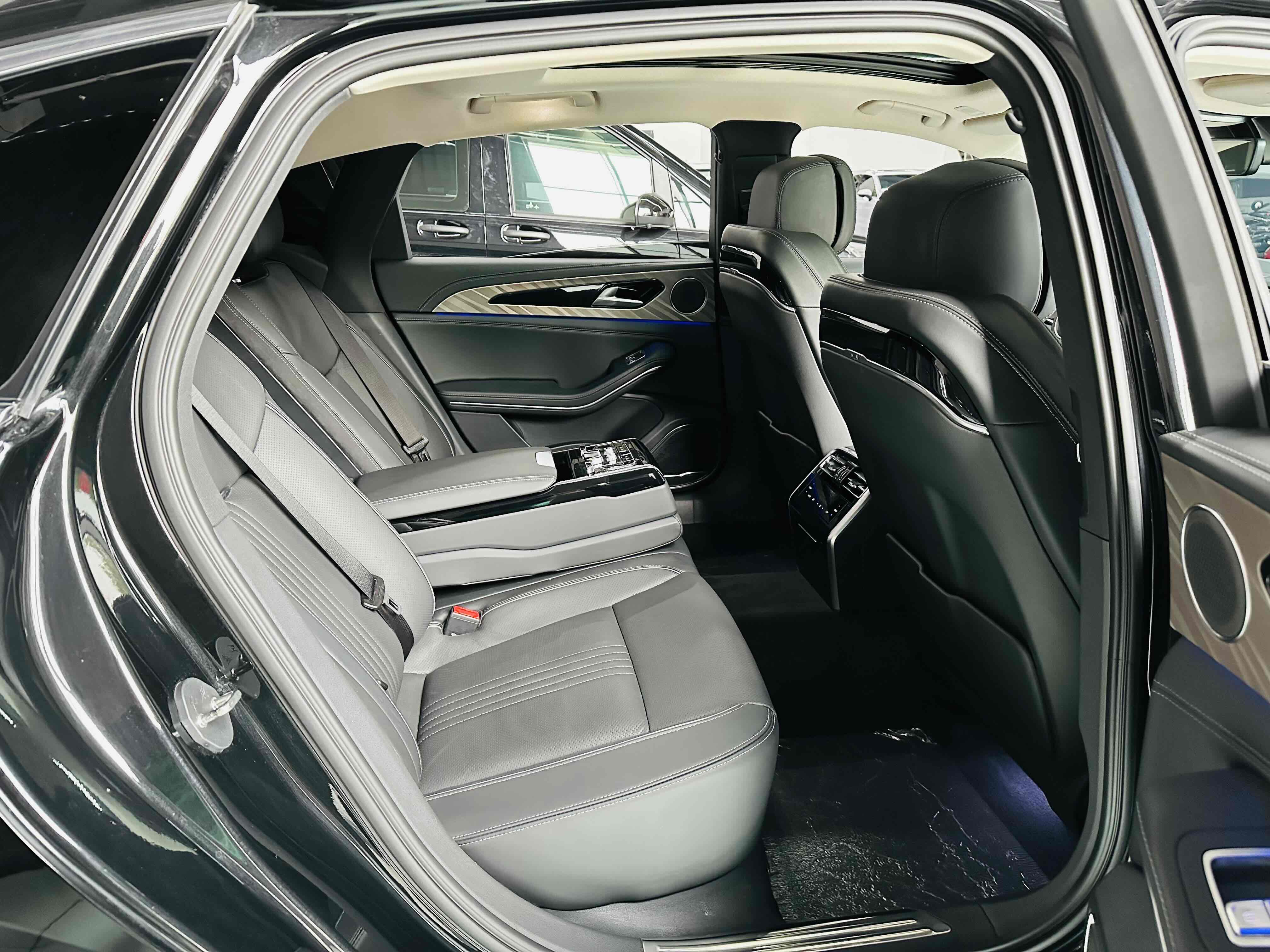 HongQi H9 2022 imagen de coche #3