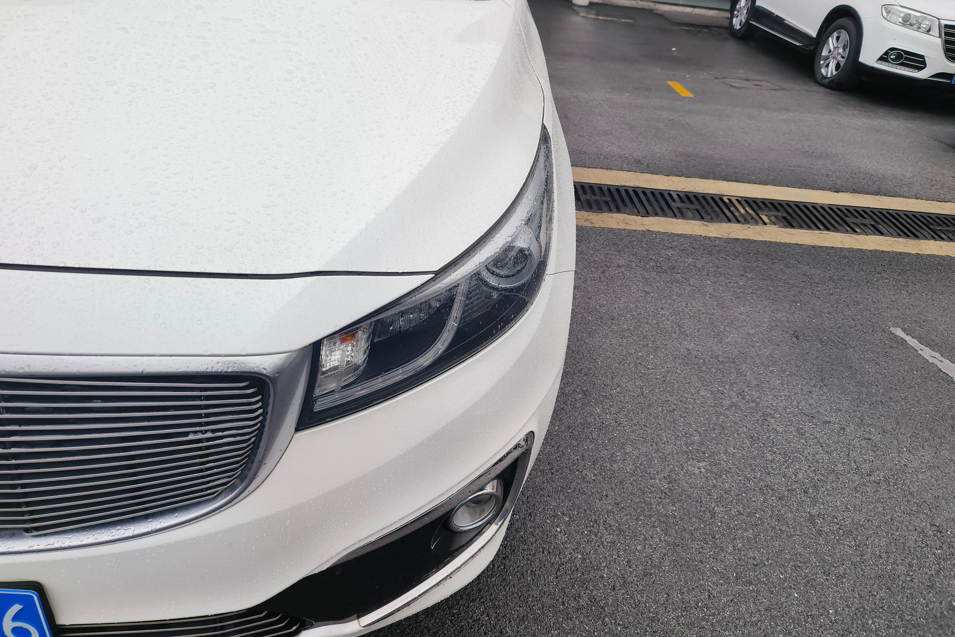 Kia Carnival 2016 immagine di auto #3