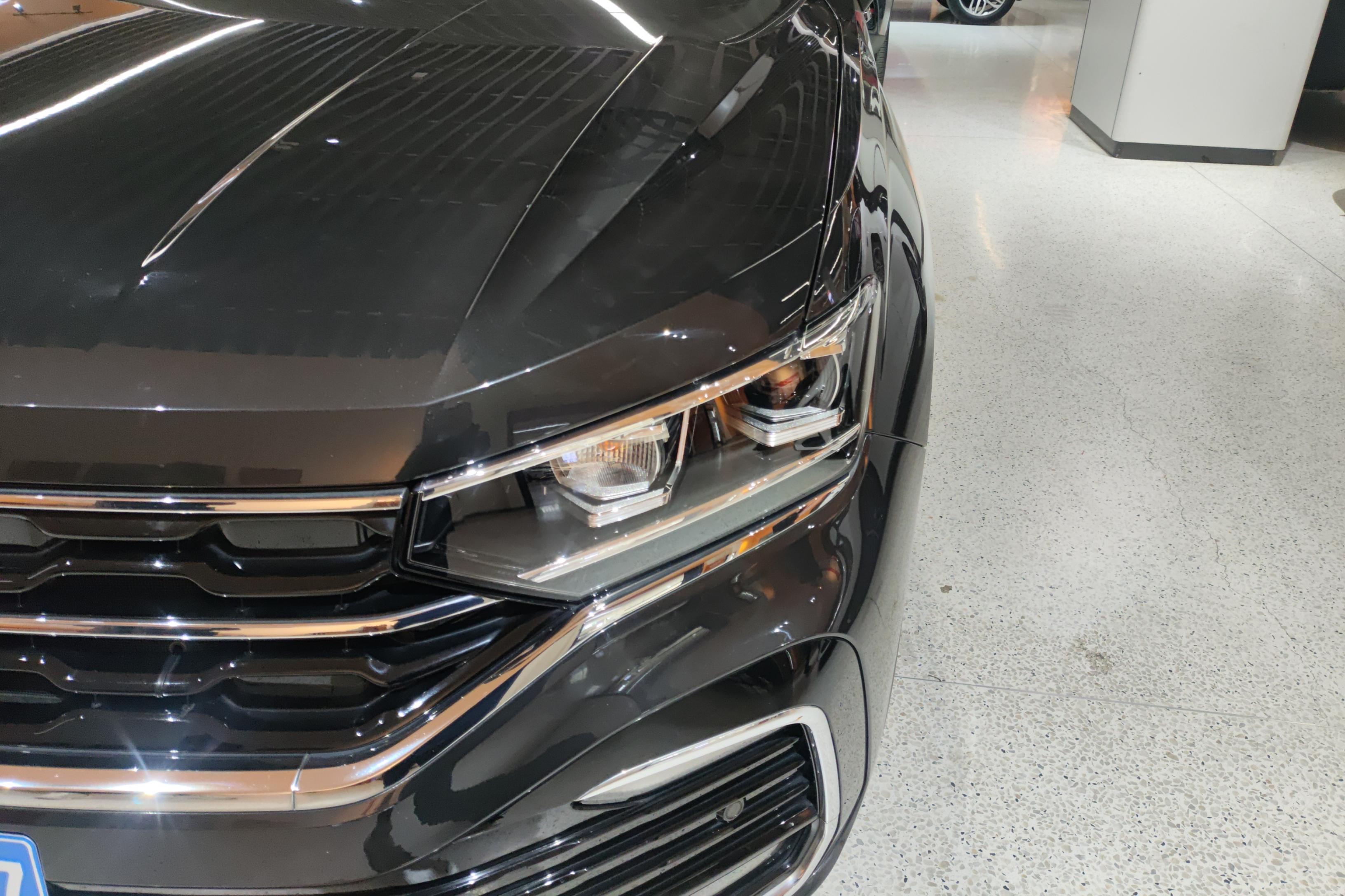 Volkswagen Tayron X 2021 car image #3