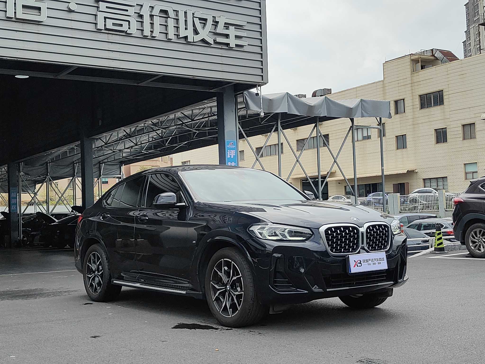 BMW X4 M40i 2022 immagine di auto #3