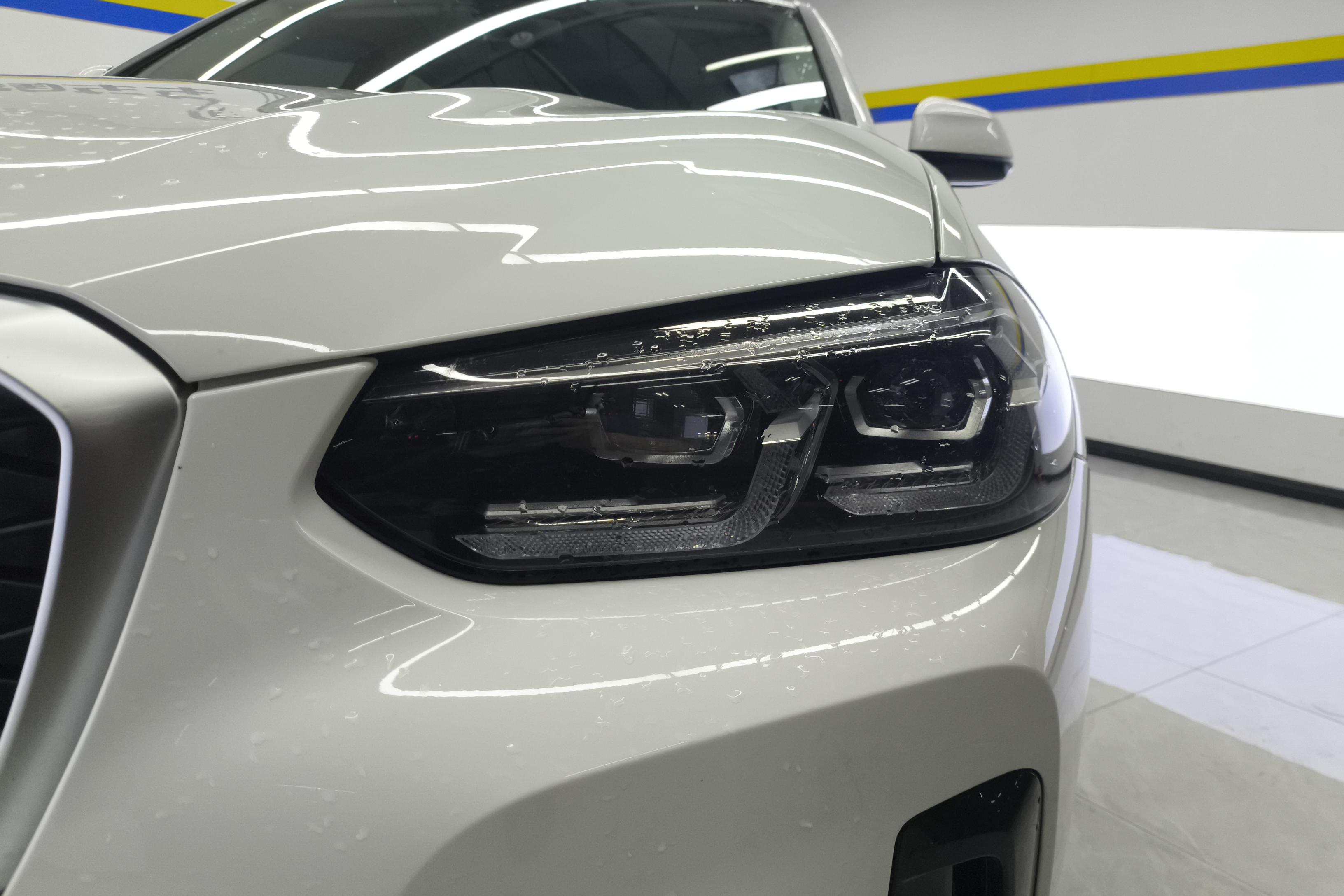 BMW X4 M40i 2024 #3 BMW X4 M40i 2024 car image #3