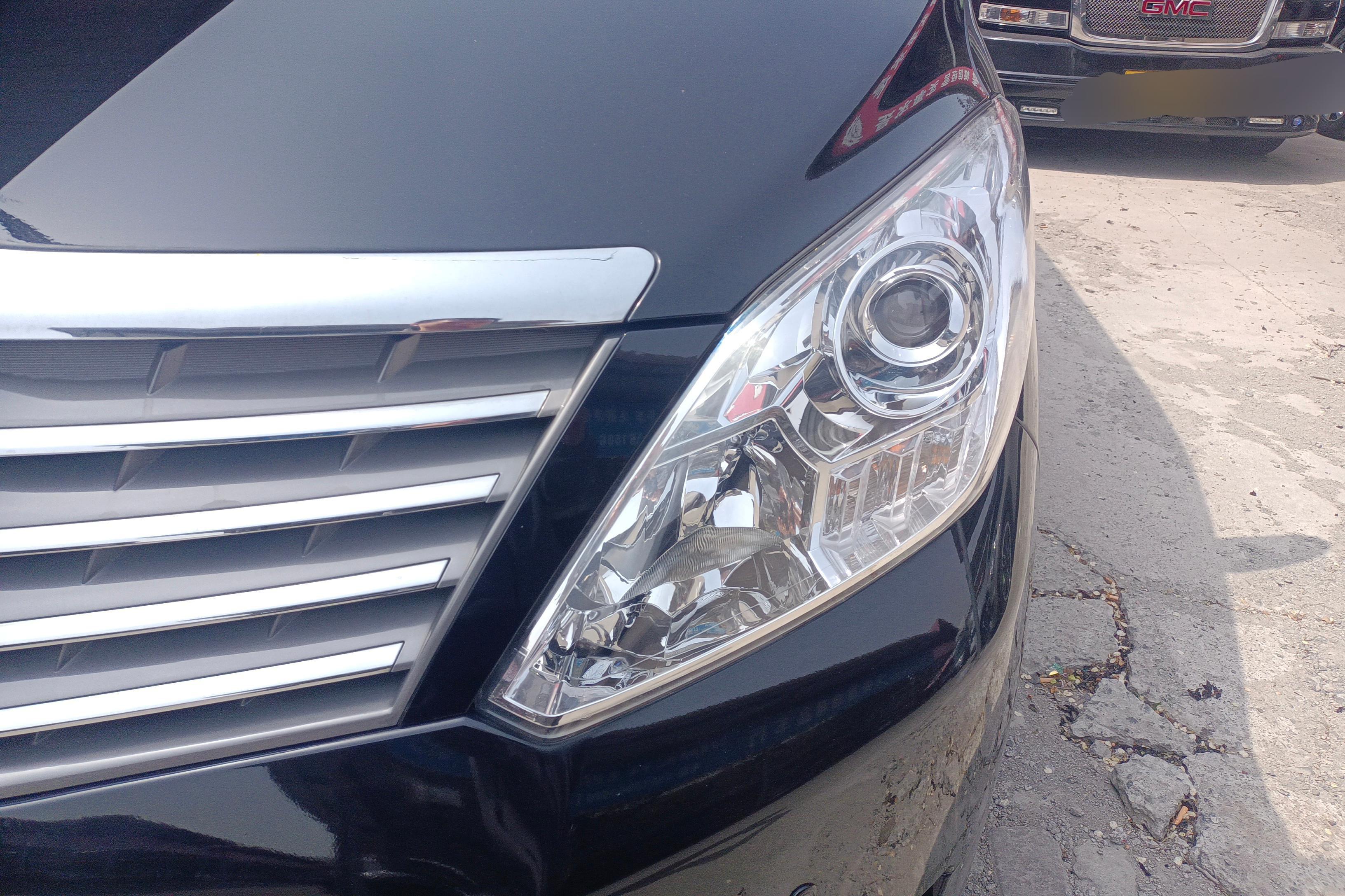 Forthing Lingzhi PLUS 2021 #3 Forthing Lingzhi PLUS 2021 car image #3