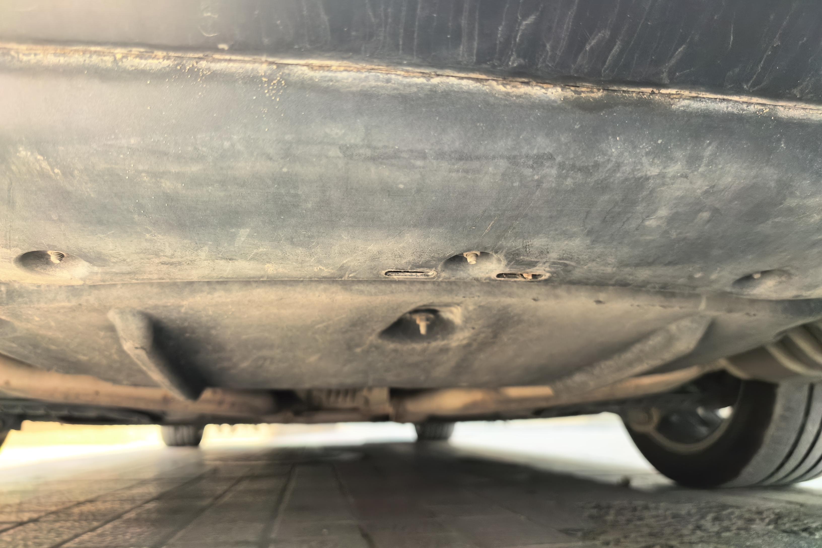 Hyundai Genesis 2015 car image #3