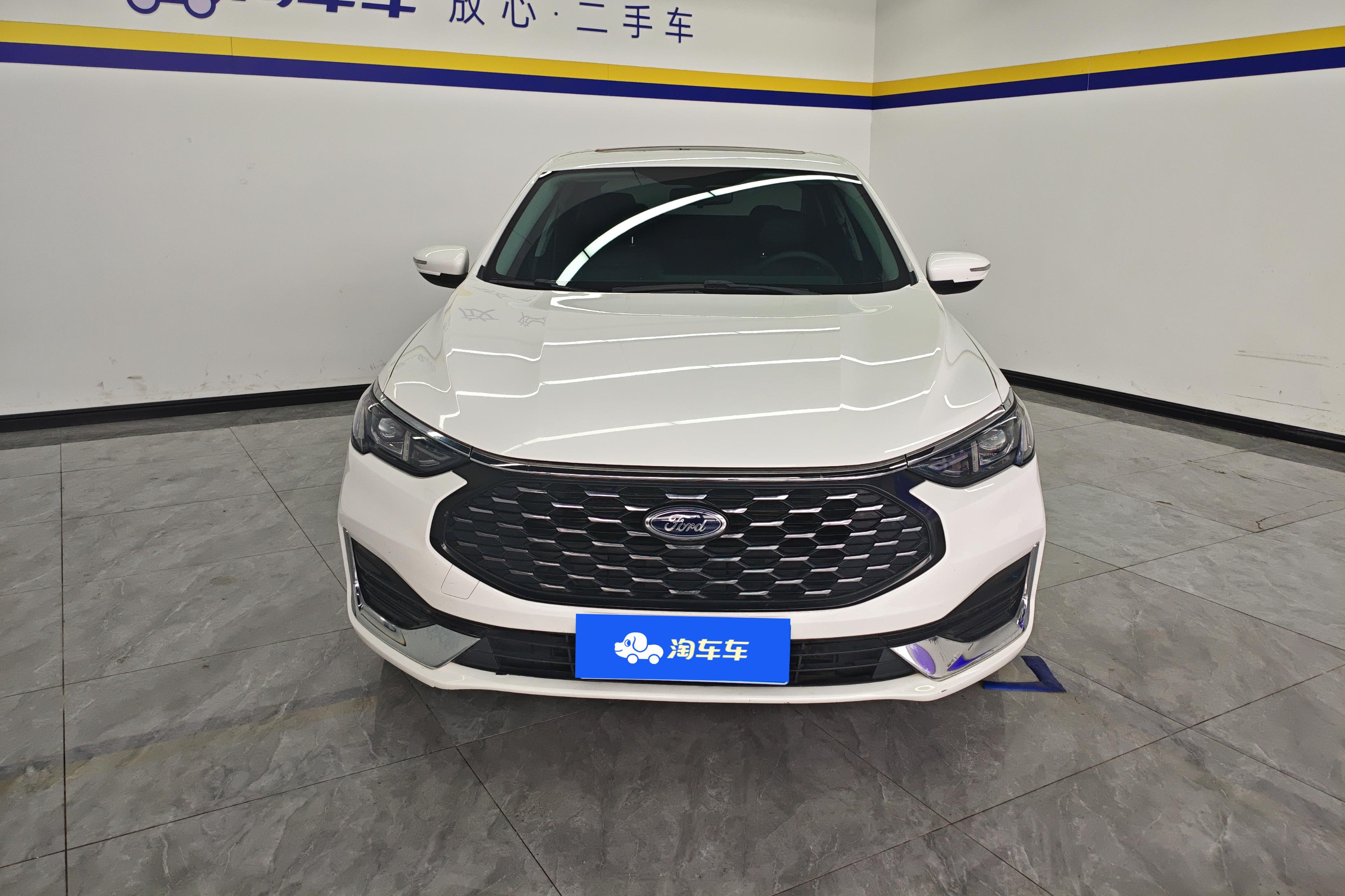 Ford Escort 2022 car image #3