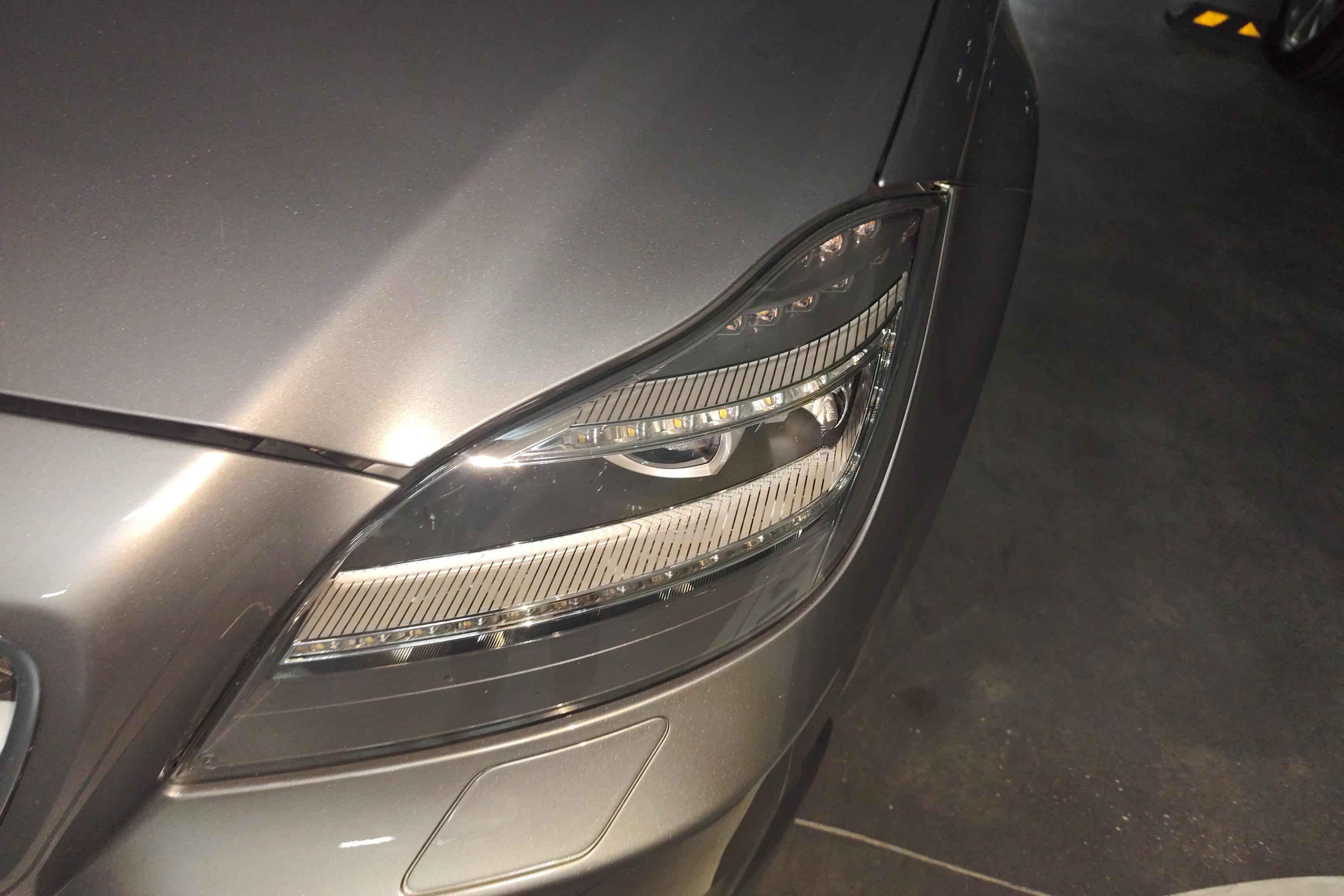 Mercedes-Benz CLS Class 2011 car image #3