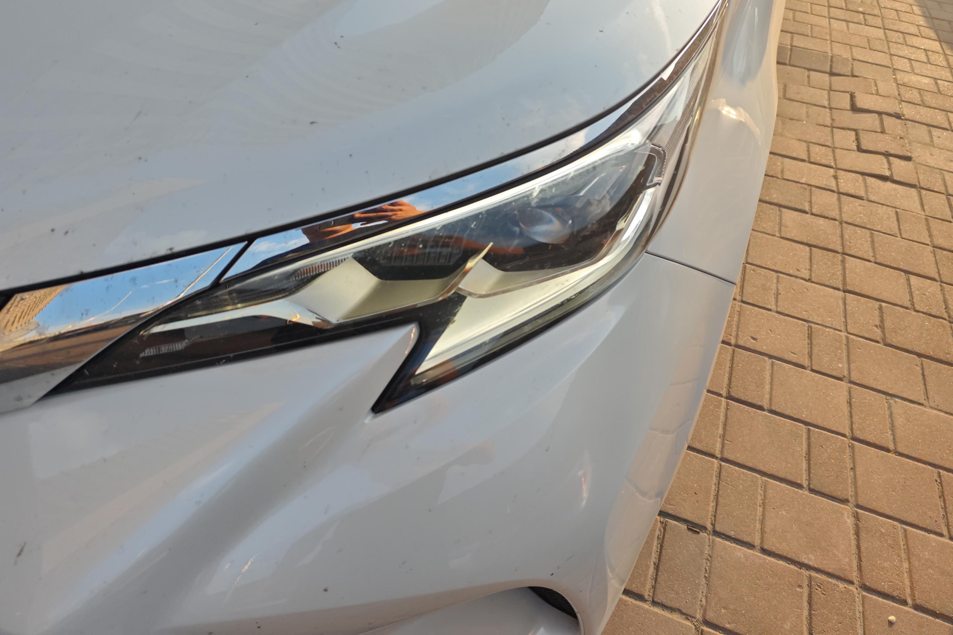 Toyota Granvia 2024 car image #3