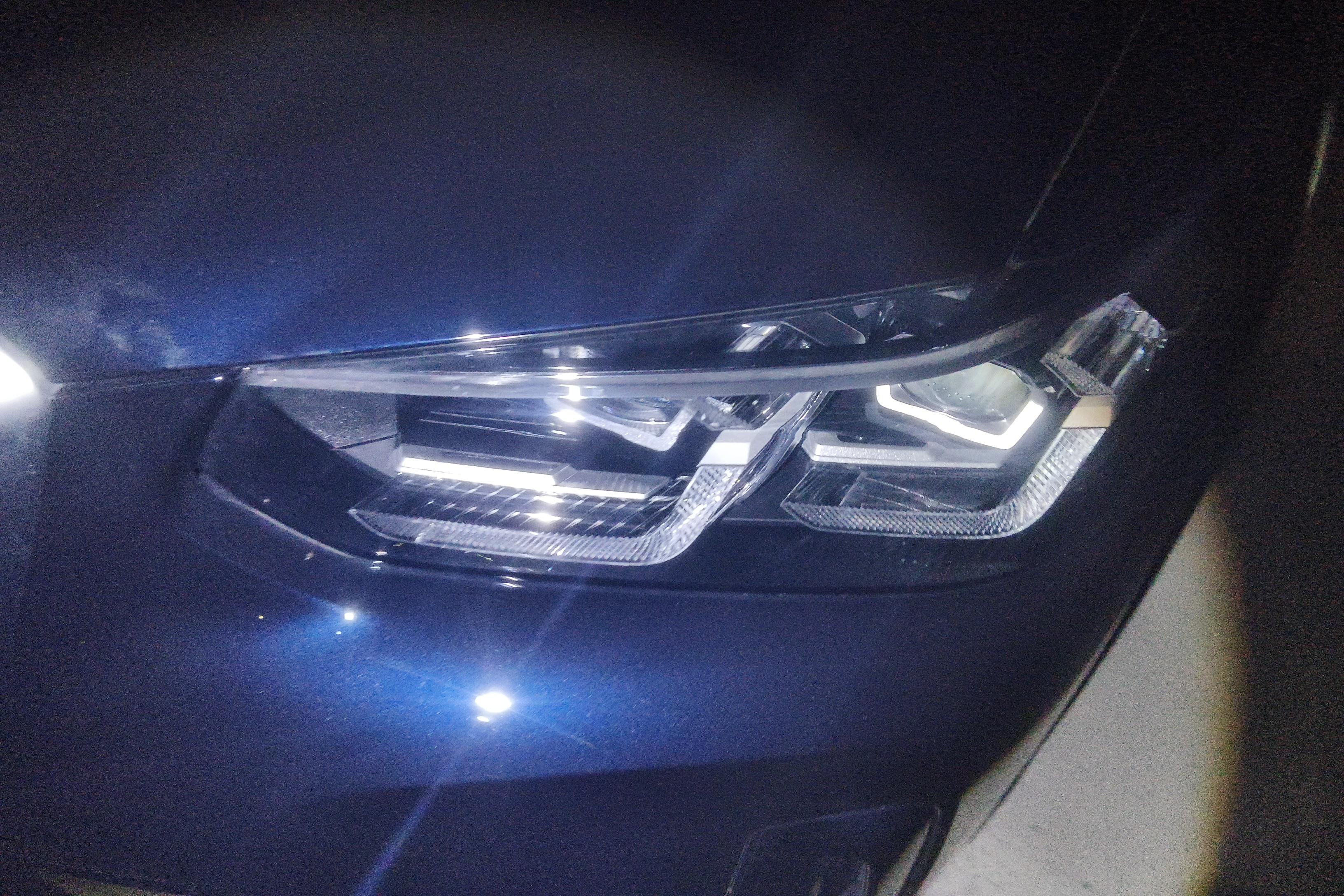 BMW X4 M40i 2023 #3 BMW X4 M40i 2023 car image #3