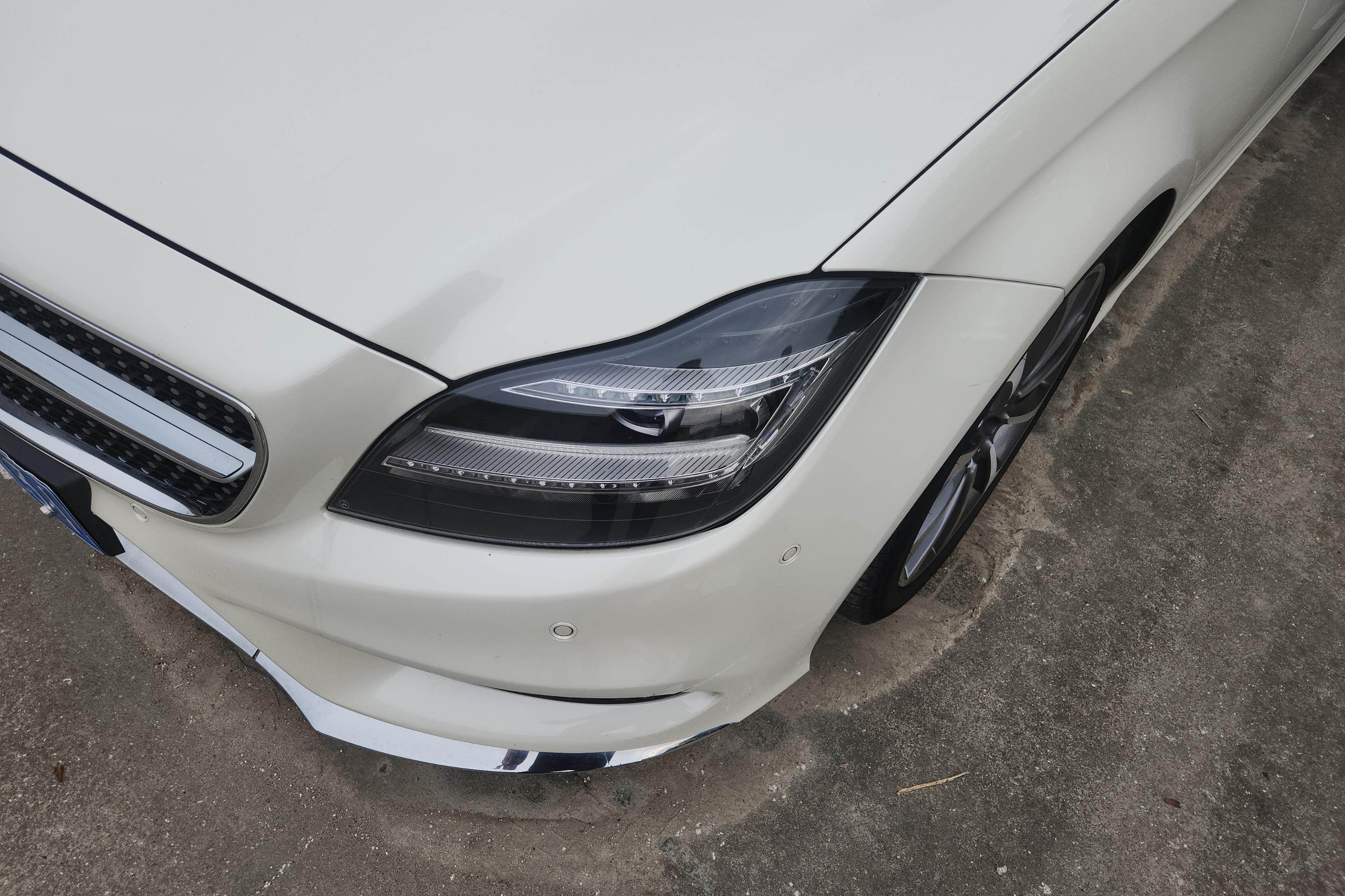 Mercedes-Benz CLS Class 2015 car image #3