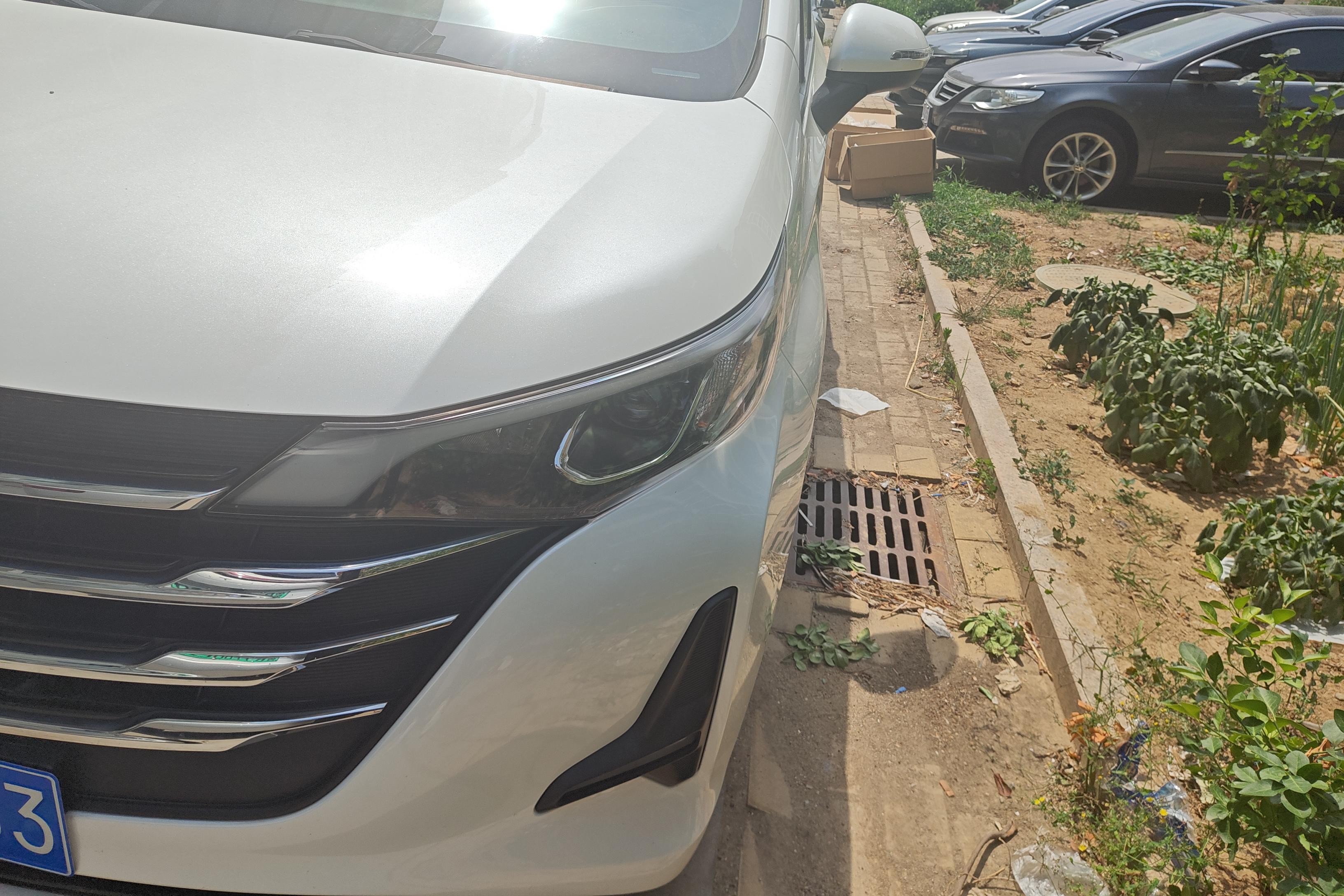 GAC Trumpchi M6 2019 car image #3