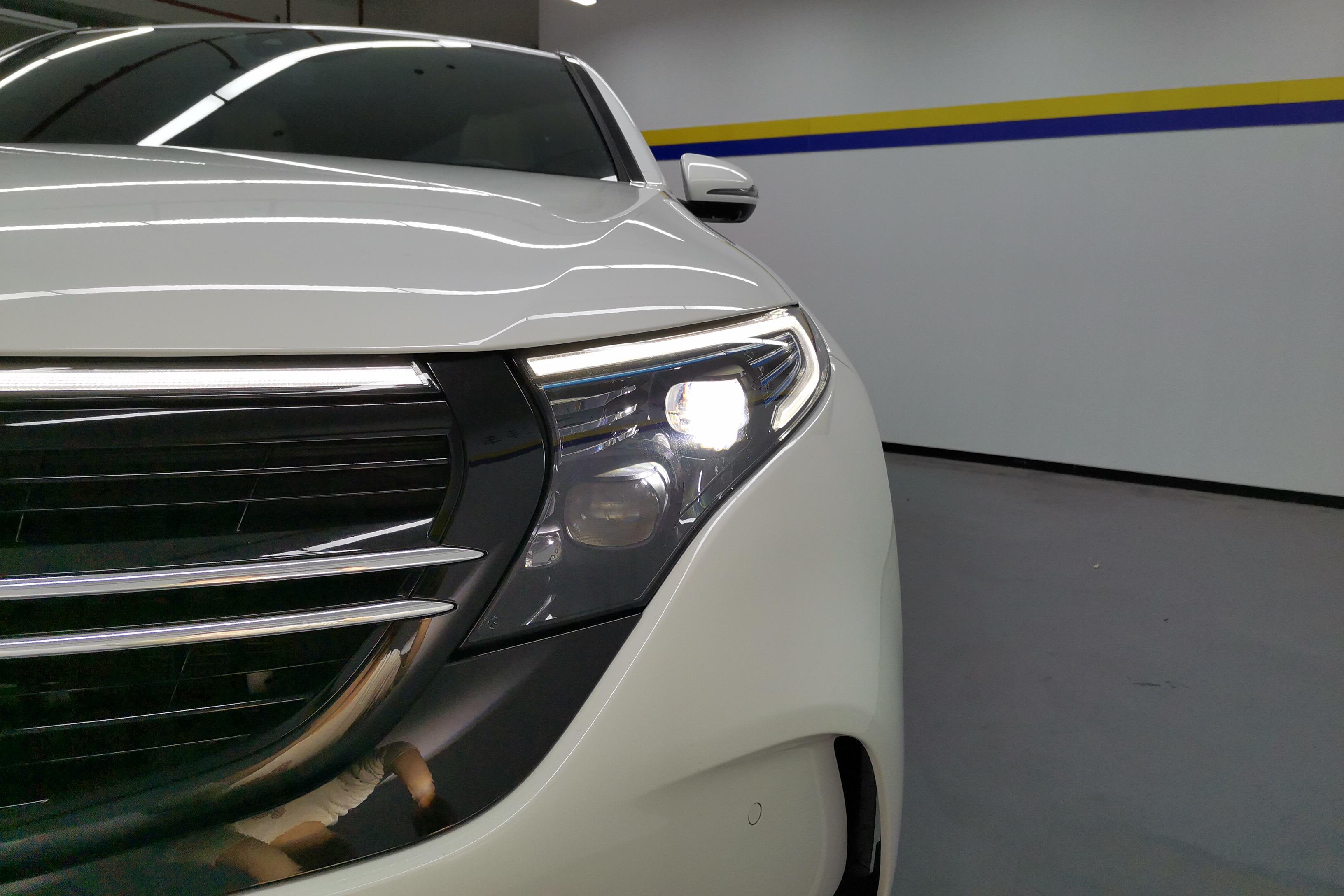 Mercedes-Benz EQC Class 2021 car image #3
