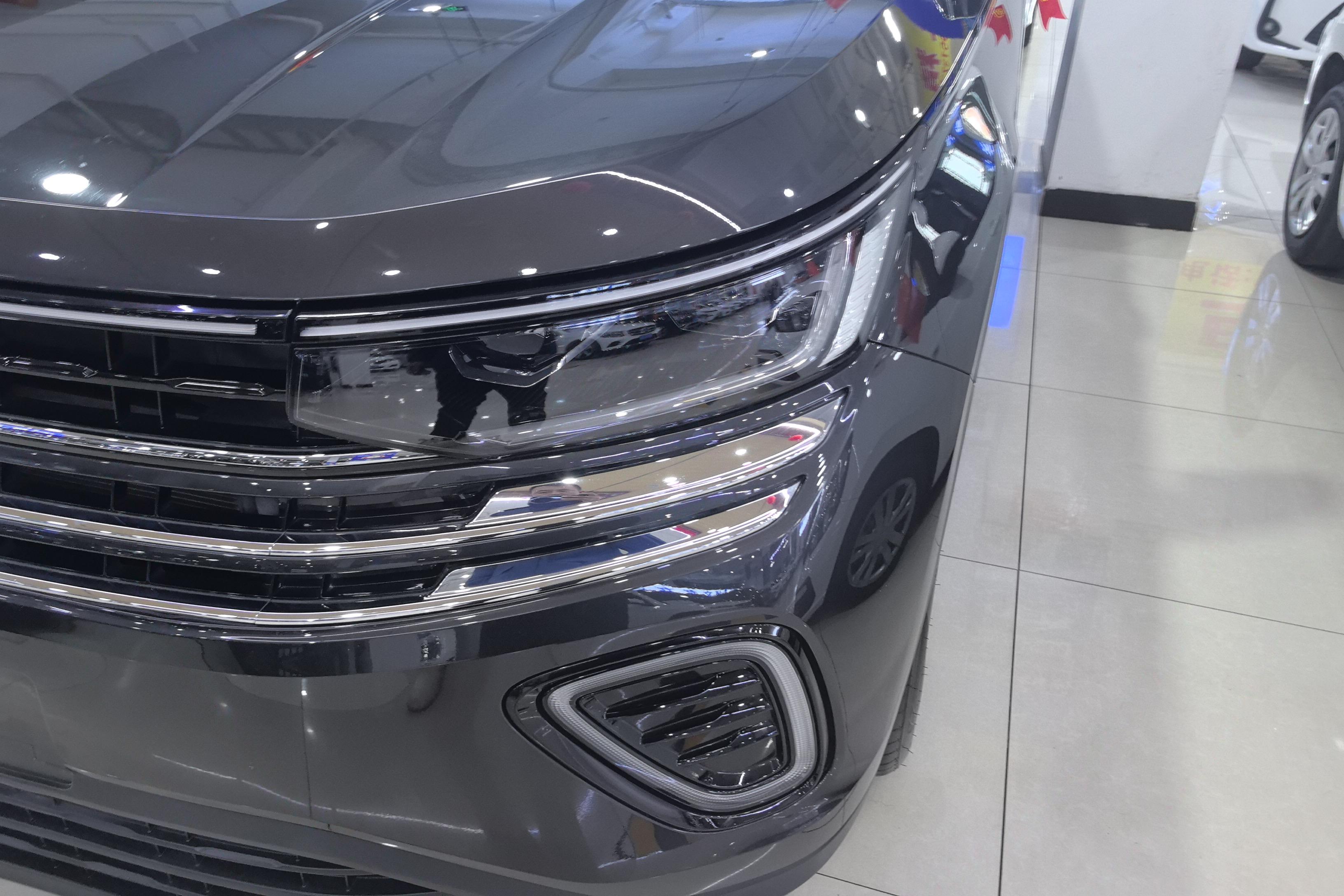 Volkswagen Tavendor 2023 #3 Volkswagen Tavendor 2023 car image #3