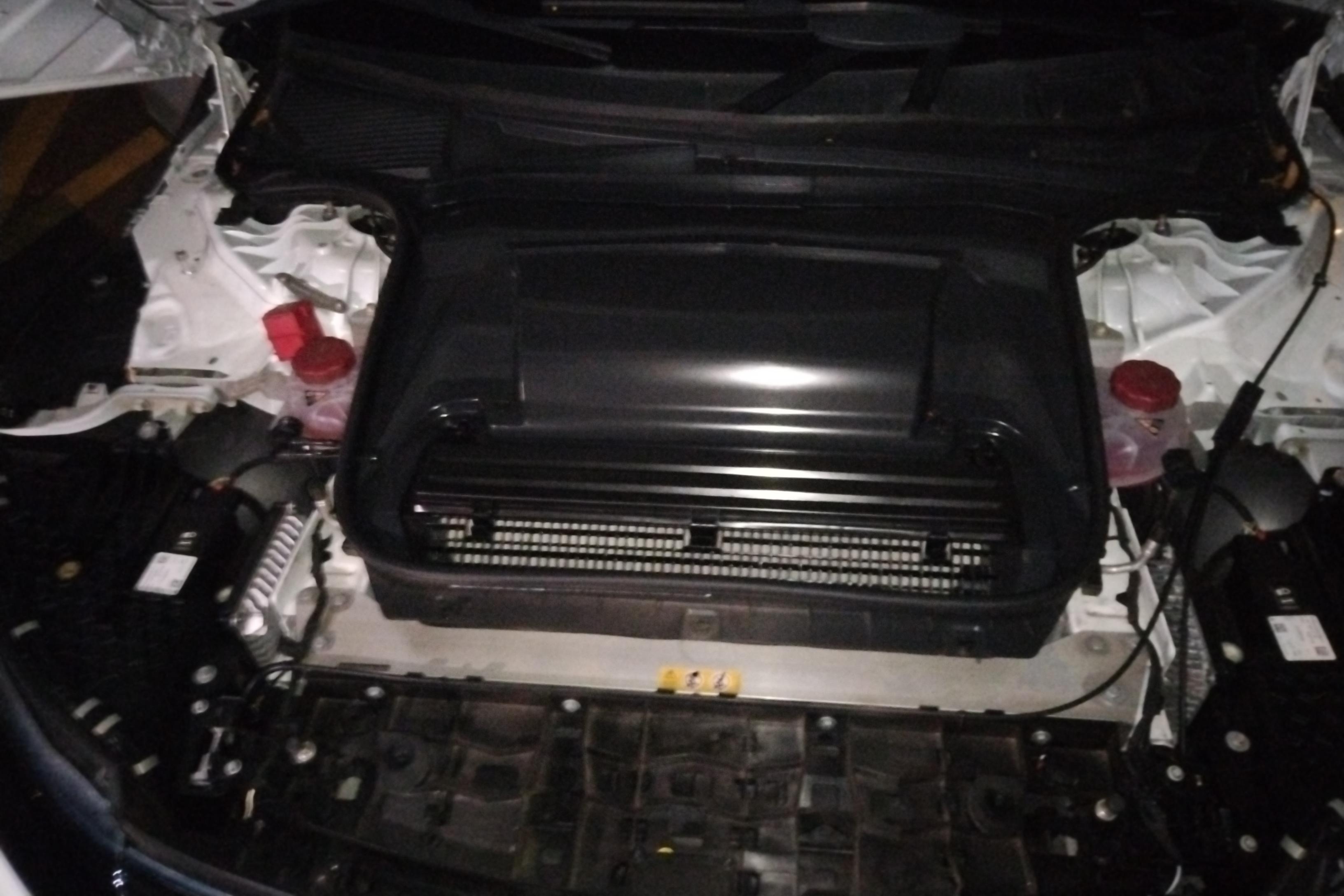 Mercedes-Benz EQS SUV 2022 car image #3