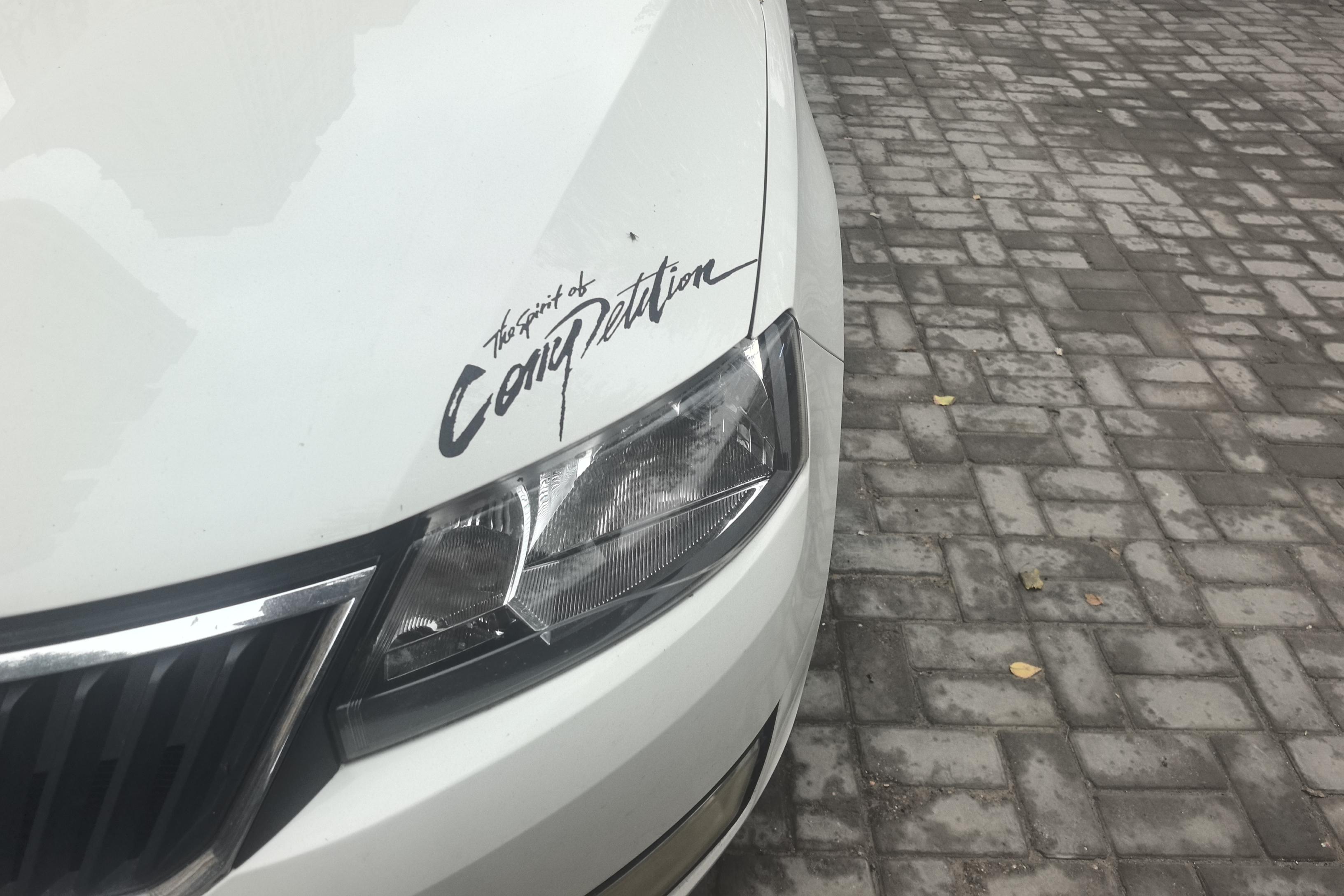 Skoda Rapid Spaceback 2016 car image #3