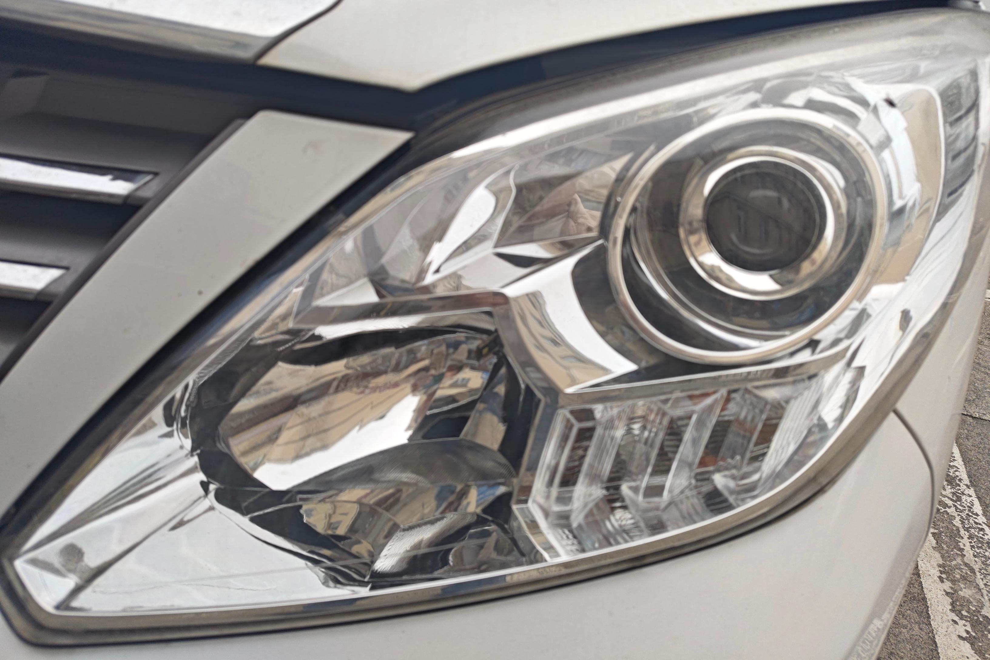 Forthing Lingzhi PLUS 2020 #3 Forthing Lingzhi PLUS 2020 car image #3