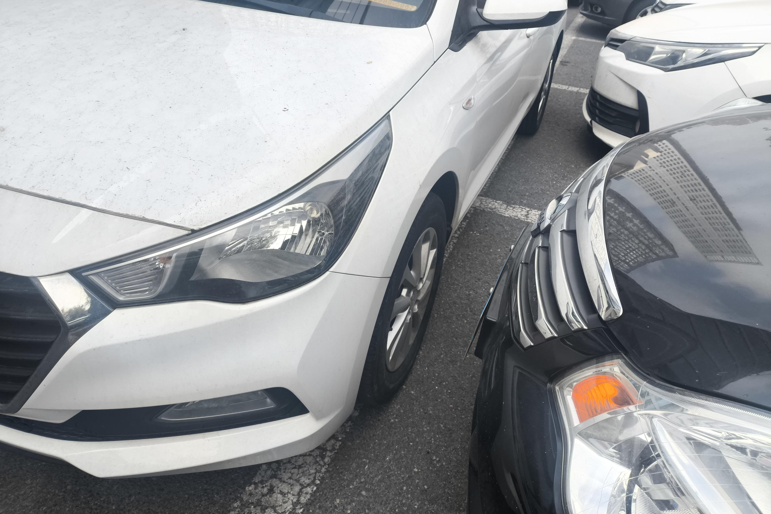 Hyundai Verna 2017 car image #3