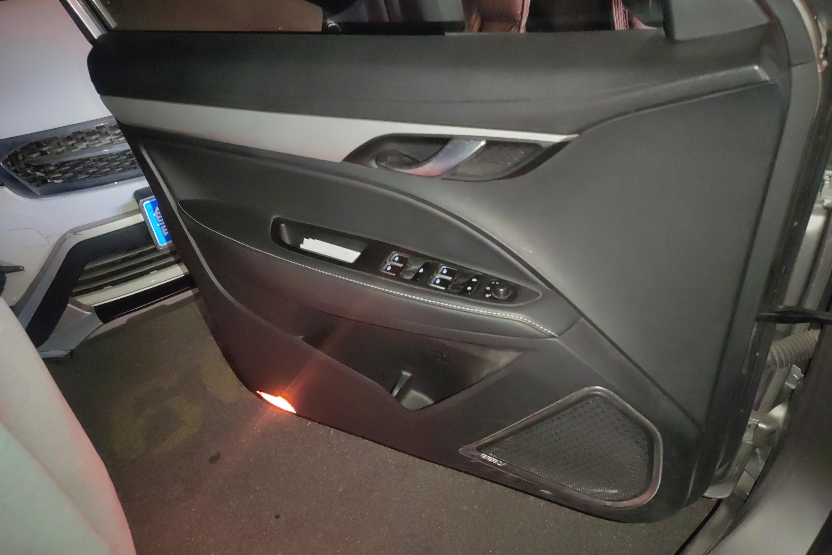 GEELY Vision S1 2018 immagine di auto #3