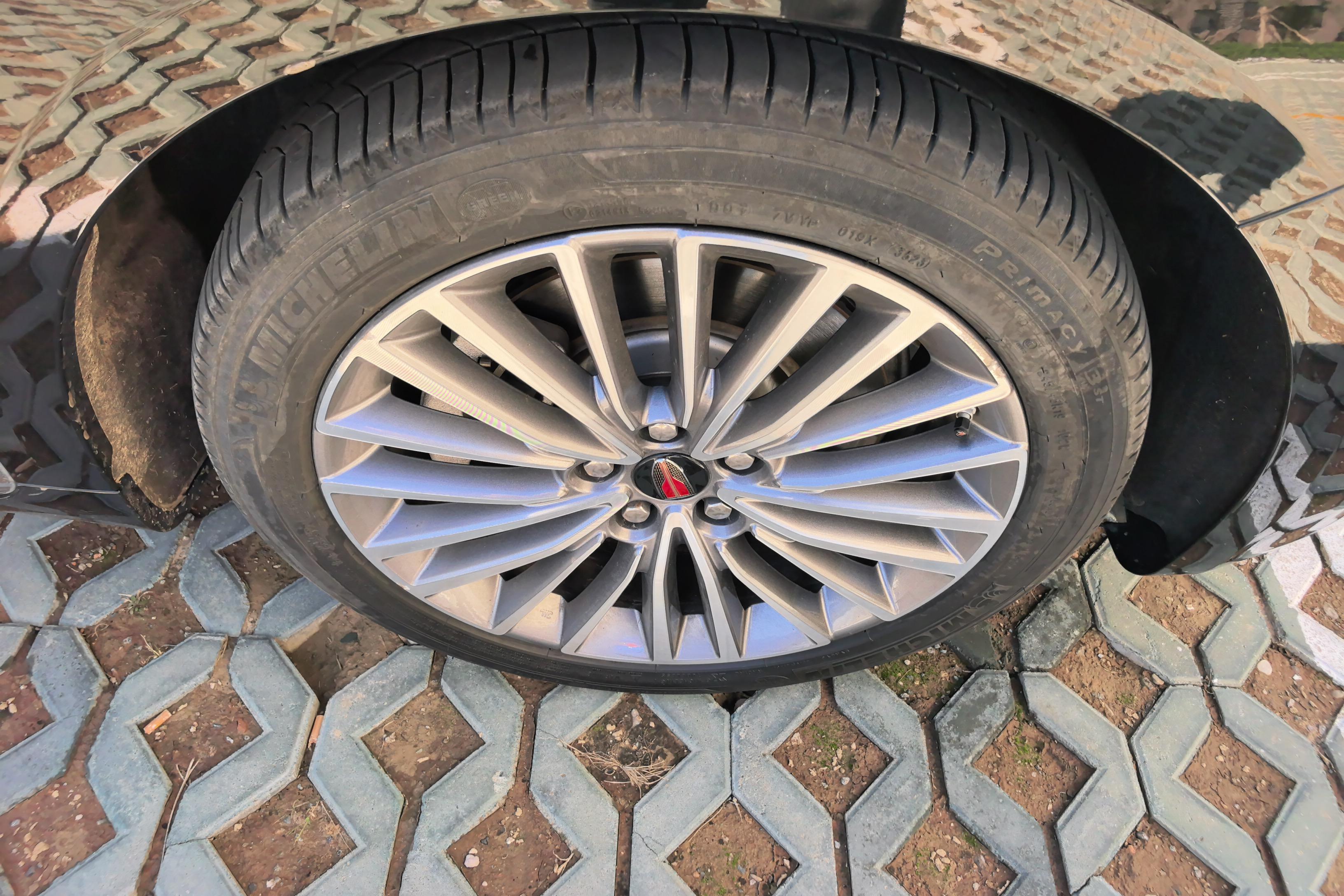 HongQi H9 2024 car image #3