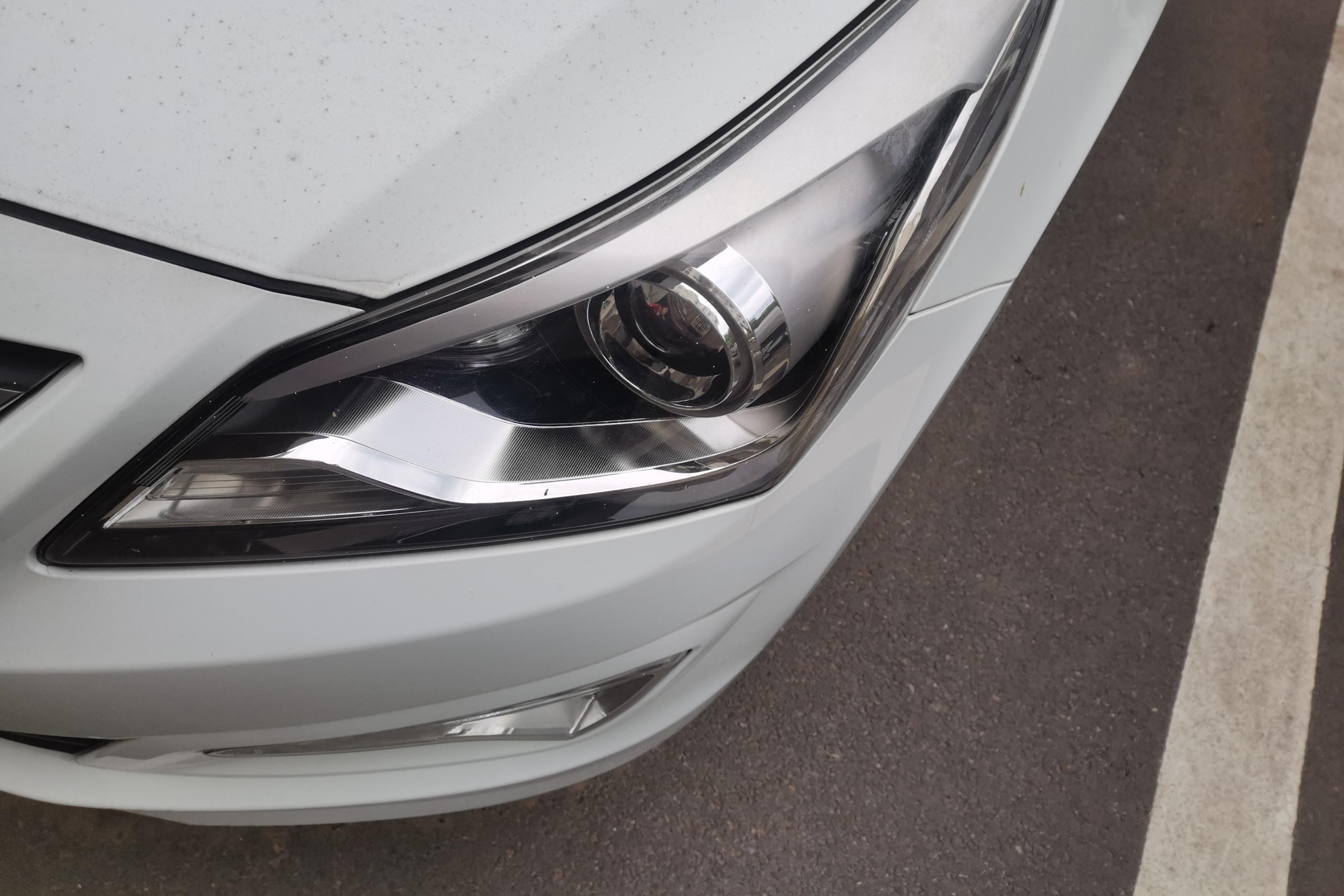 Hyundai Reina 2015 car image #3