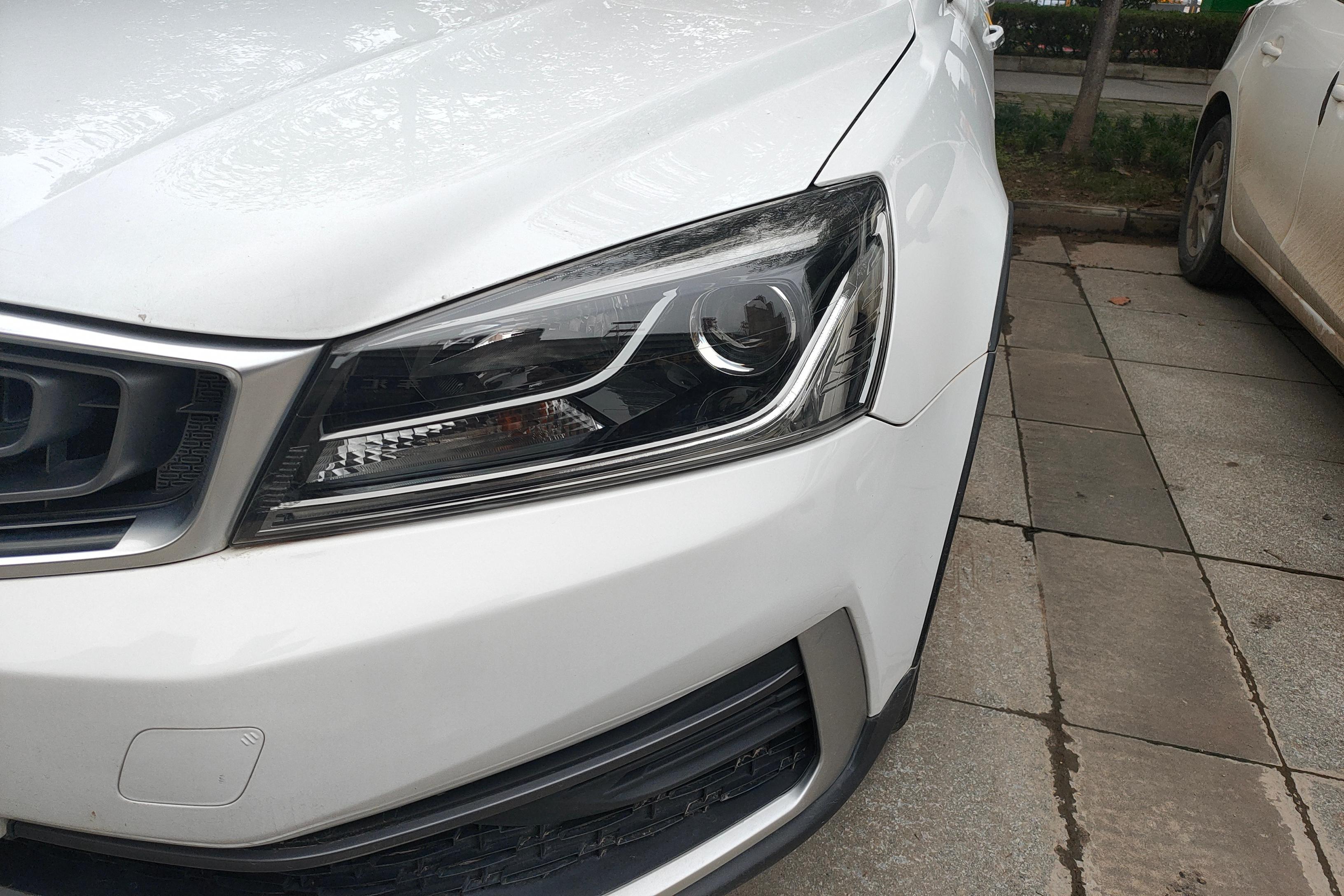 GEELY Vision S1 2019 car image #3