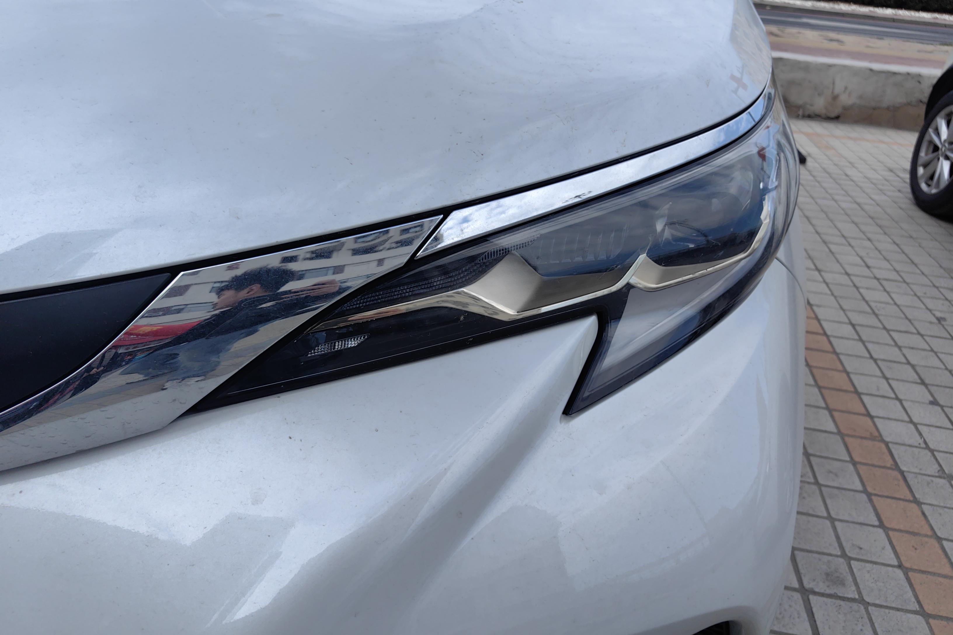 Toyota Granvia 2024 immagine di auto #3