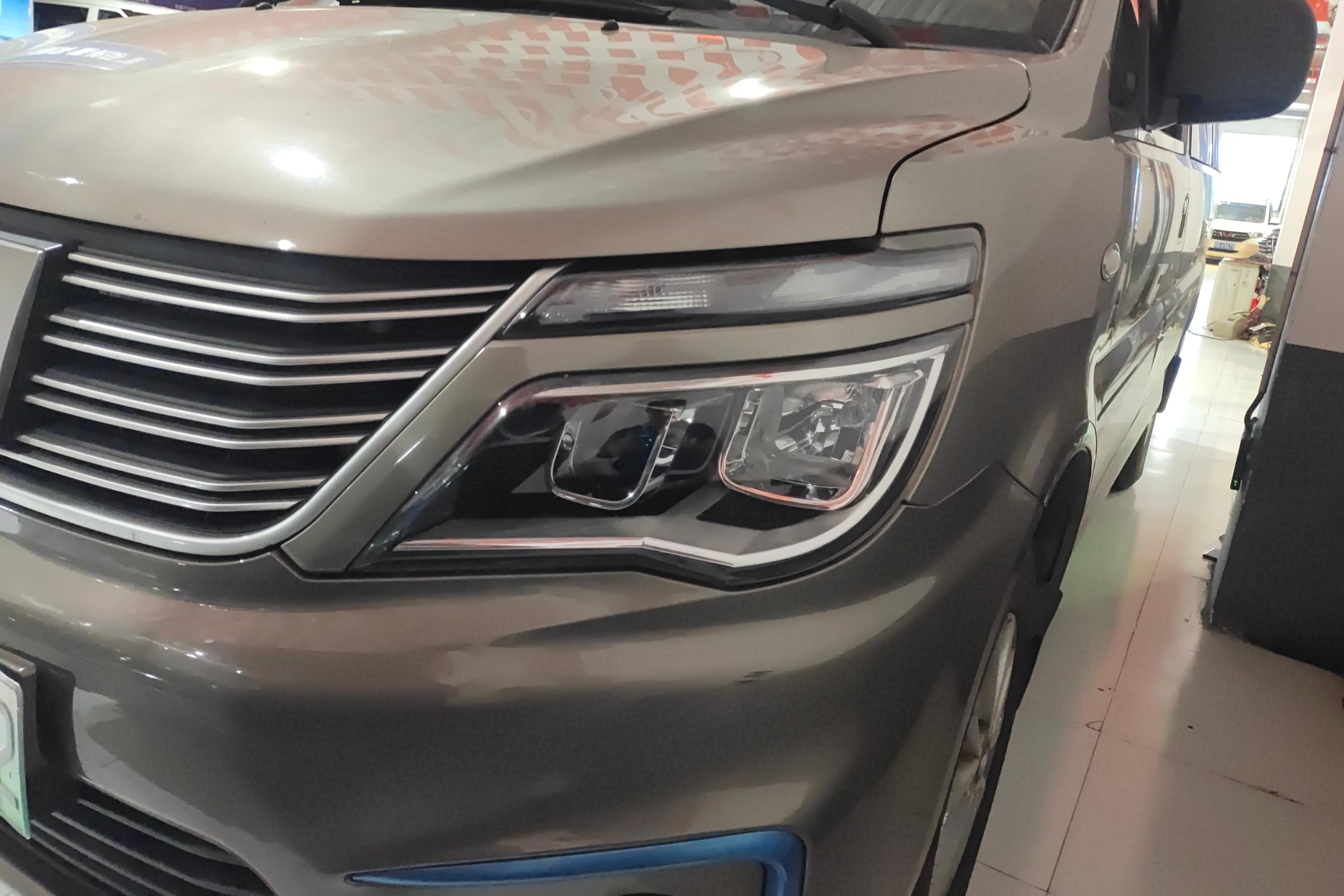 Forthing Lingzhi EV 2020 immagine di auto #3