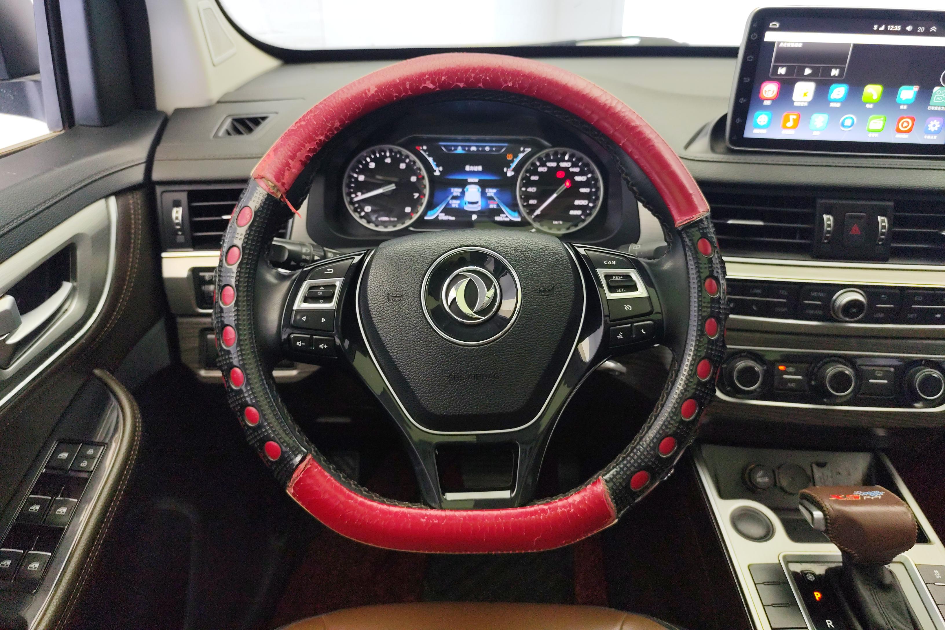 Forthing JOYEAR X6 2018 #3 Forthing JOYEAR X6 2018 car image #3