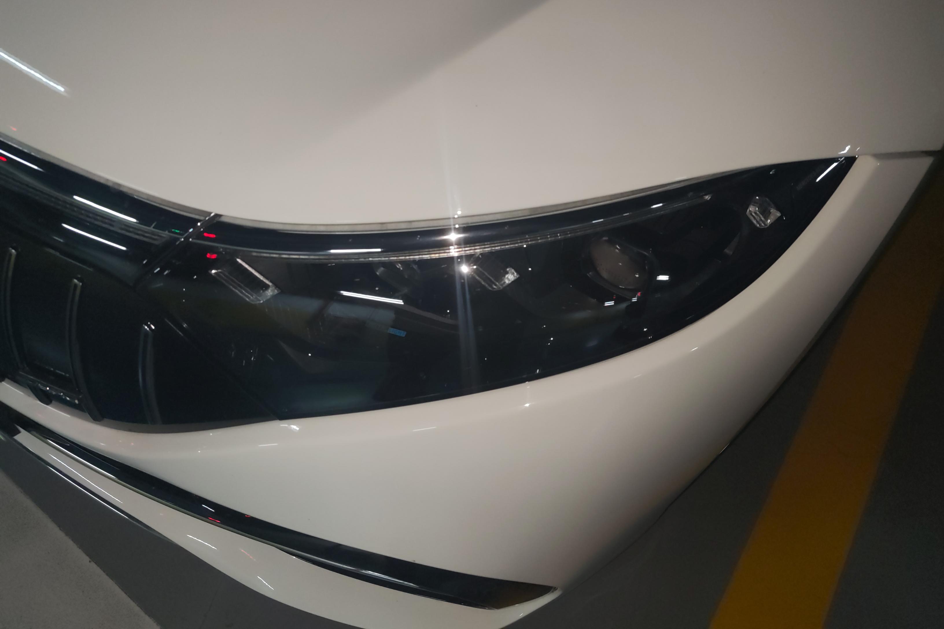 Mercedes-Benz EQS SUV 2022 car image #3