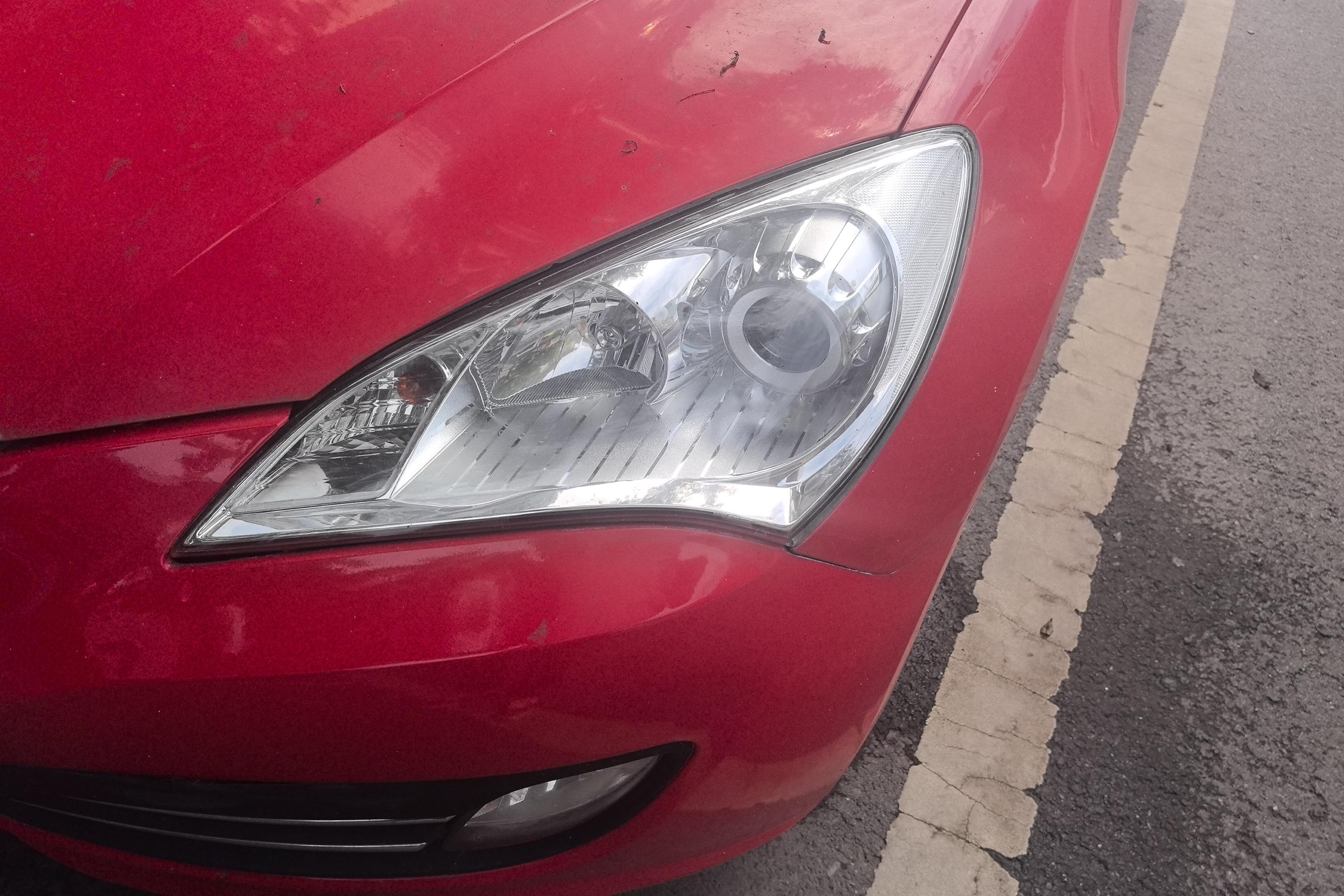 Hyundai Rohens 2011 car image #3