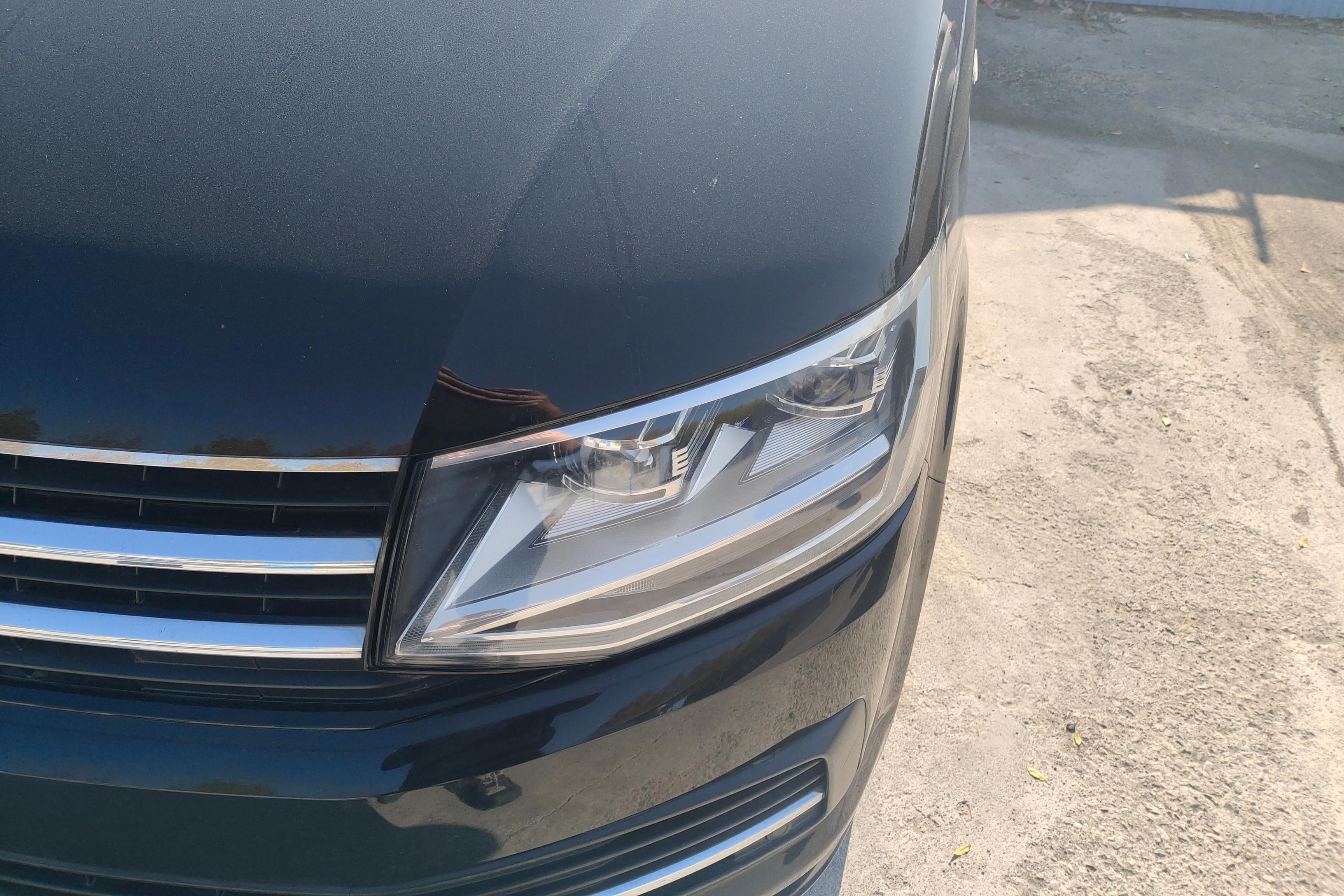 Volkswagen Caravelle 2018 car image #3