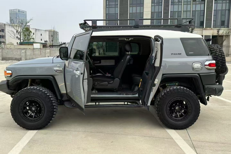 Toyota FJ Cruiser 2020 imagem de carro #3