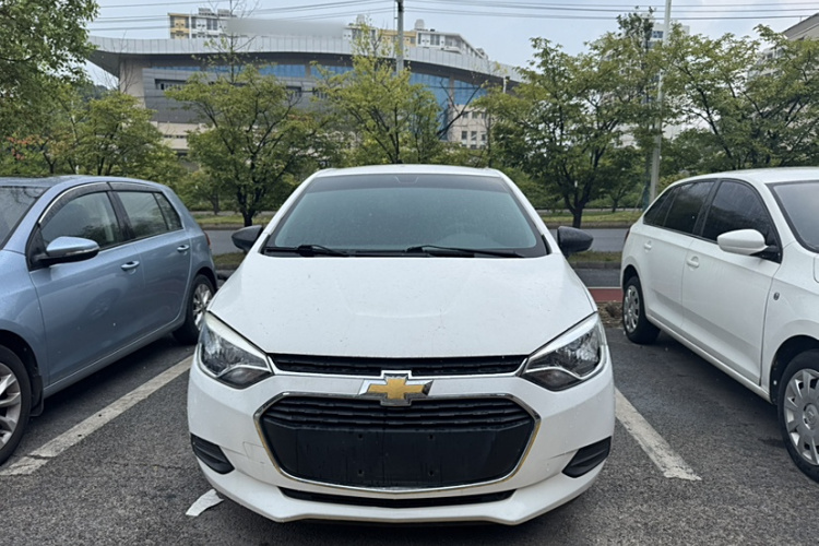 Chevrolet Lova 2016 immagine di auto #3