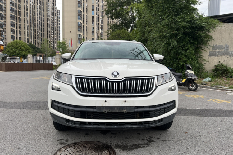 Skoda Kodiaq 2018 imagen de coche #3