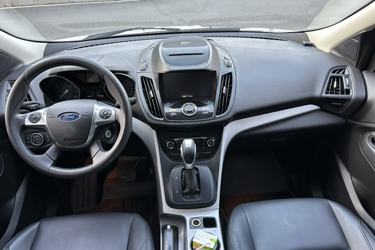 Ford Kuga 2015 #3 Ford Kuga 2015 imagem de carro #3