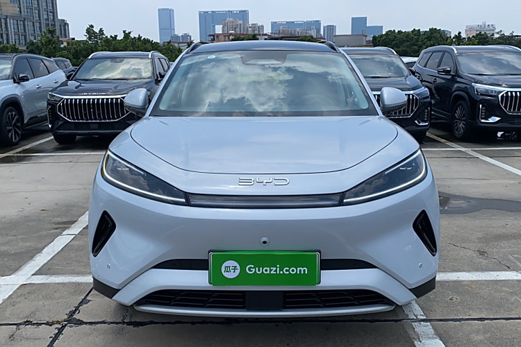 BYD Sea Lion 05 EV 2025 car image #3