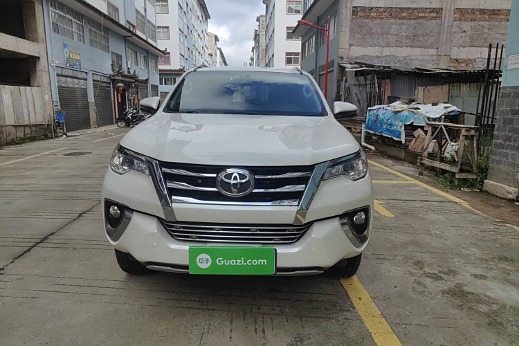 Toyota Fortuner 2018 #3 Toyota Fortuner 2018 immagine di auto #3