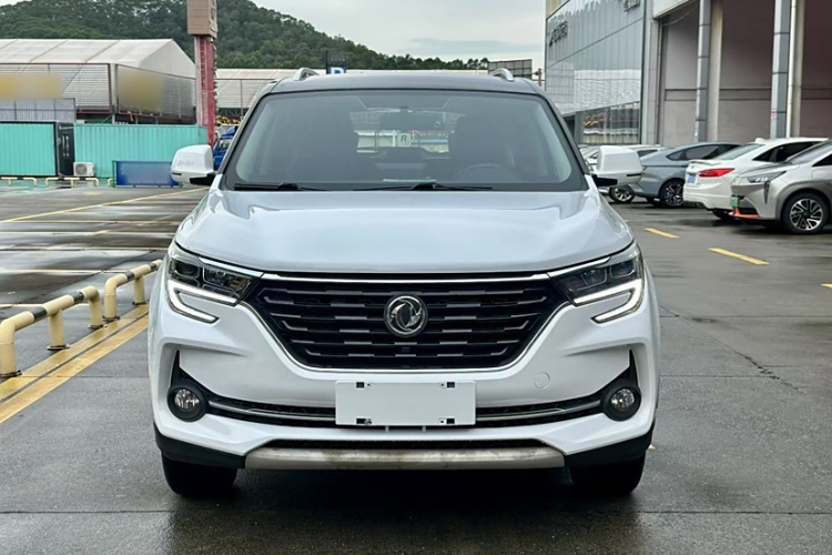 T5 2019 car image #3